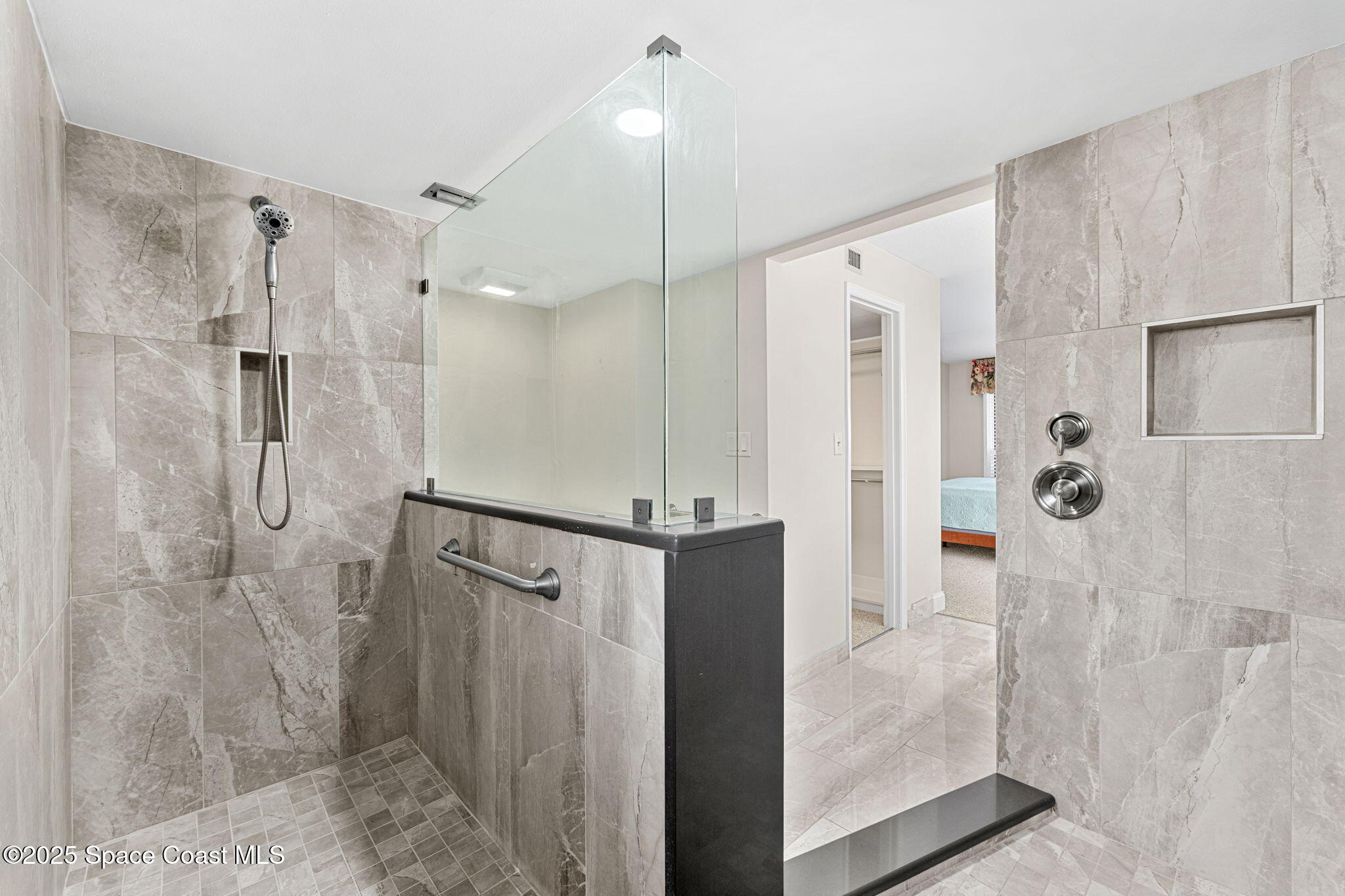 3220 River Villa Way, 115