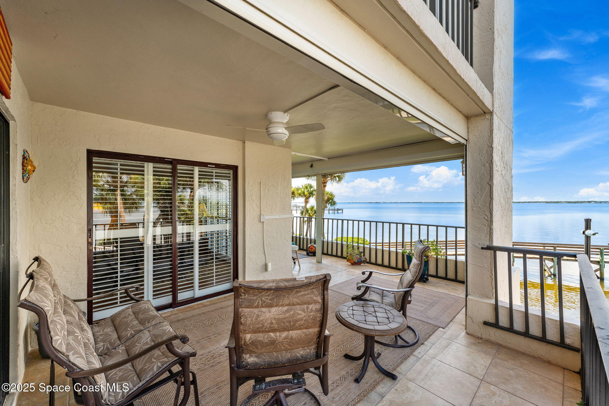 3220 River Villa Way, 115