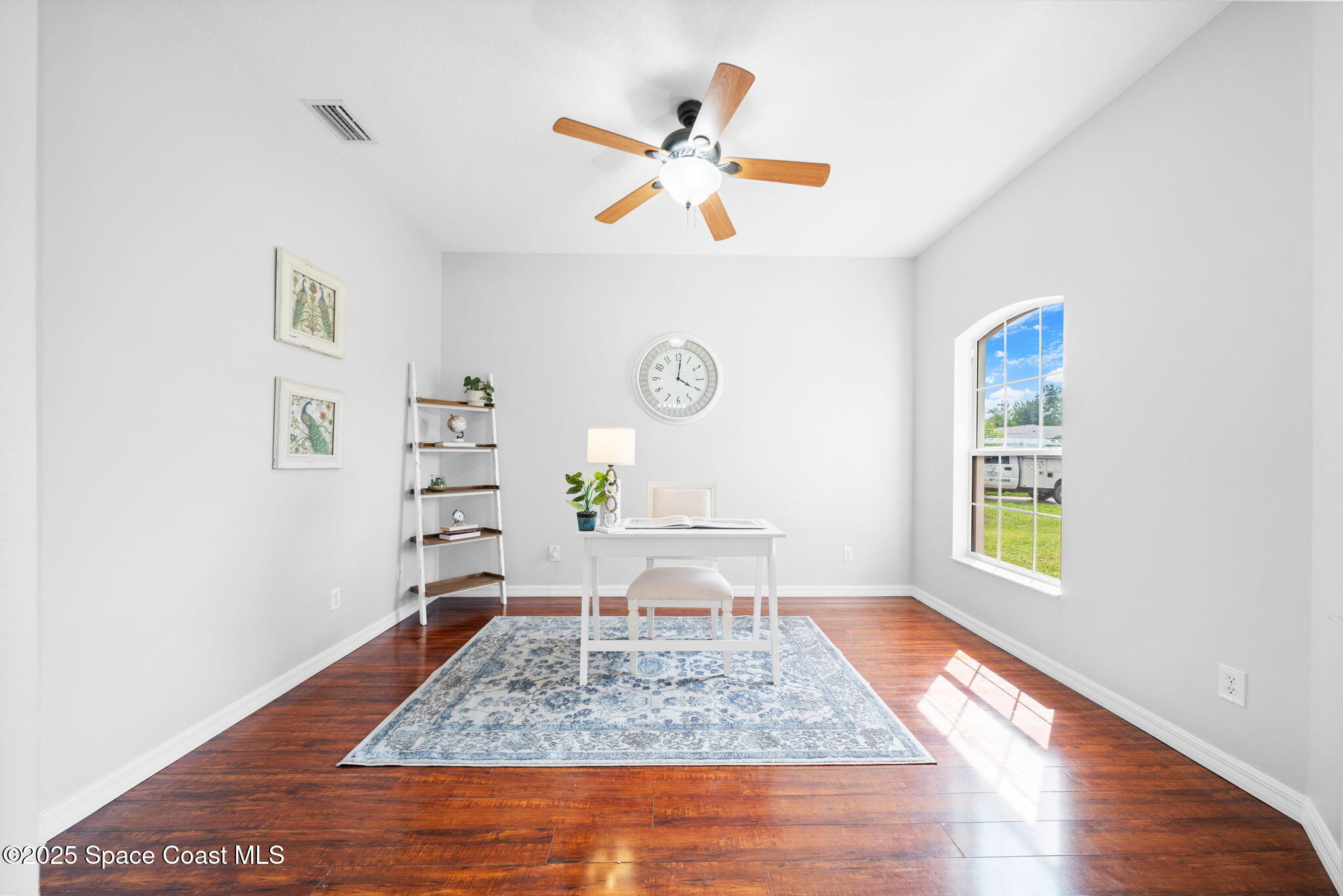 459 Calamondin Avenue NW
