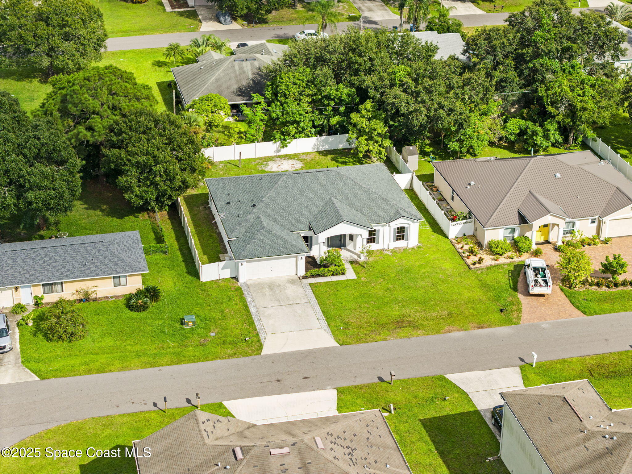 459 Calamondin Avenue NW