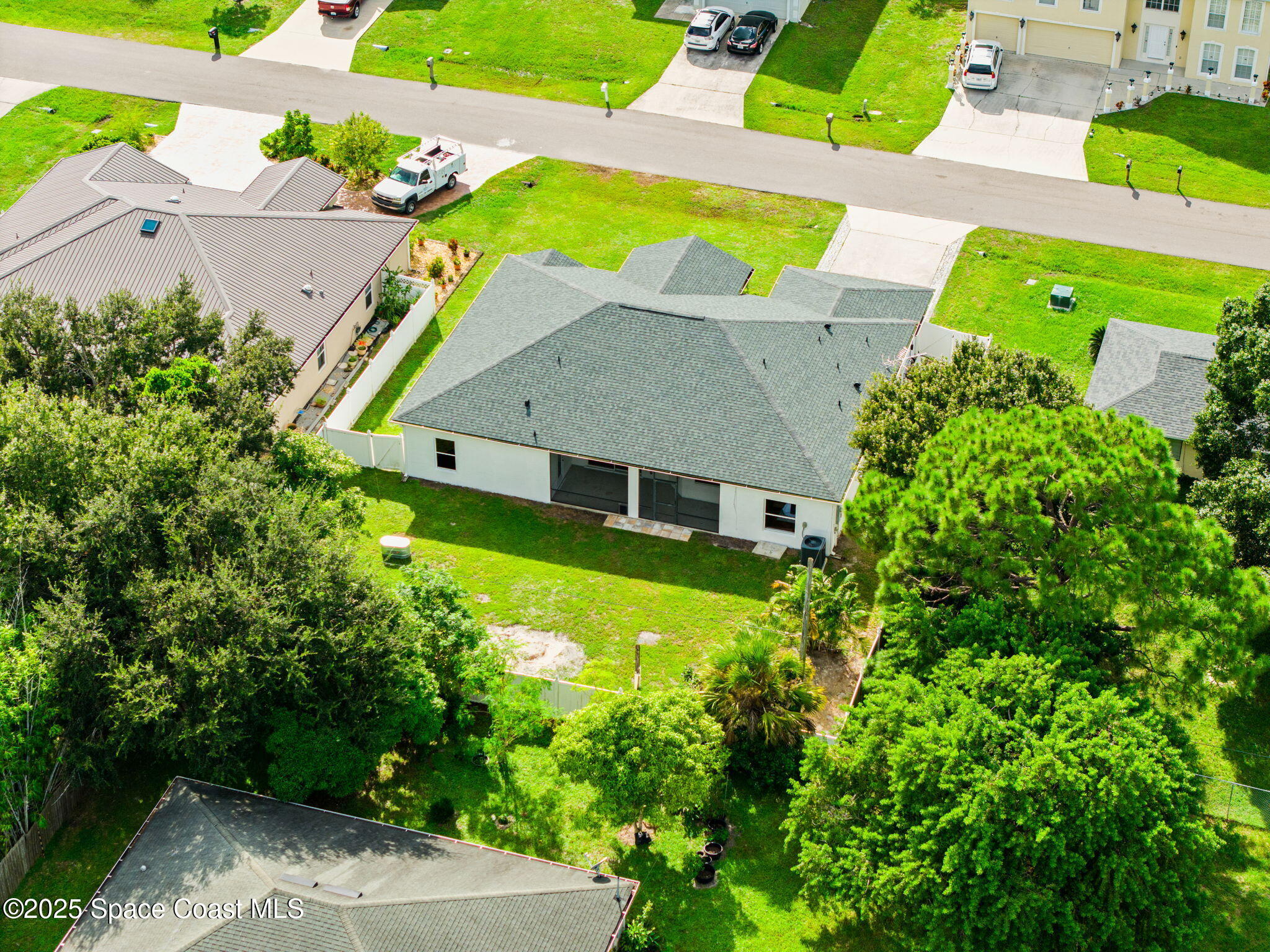 459 Calamondin Avenue NW
