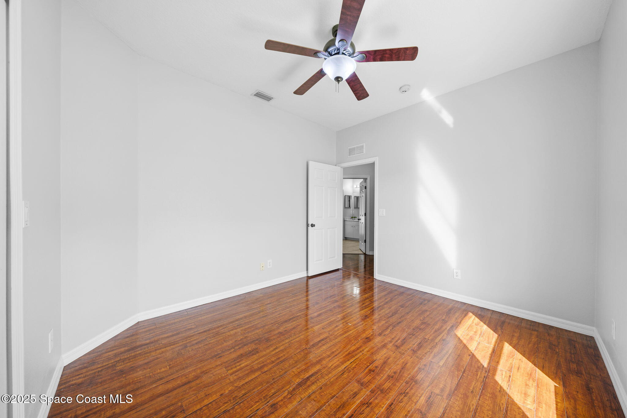 459 Calamondin Avenue NW