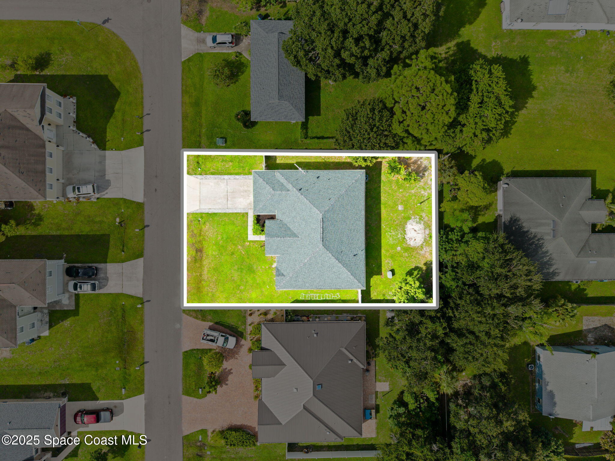 459 Calamondin Avenue NW