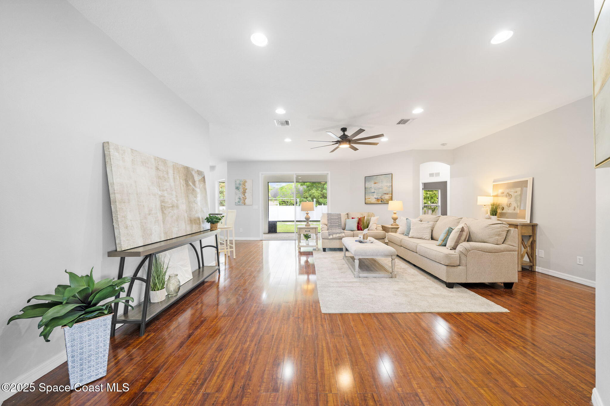 459 Calamondin Avenue NW