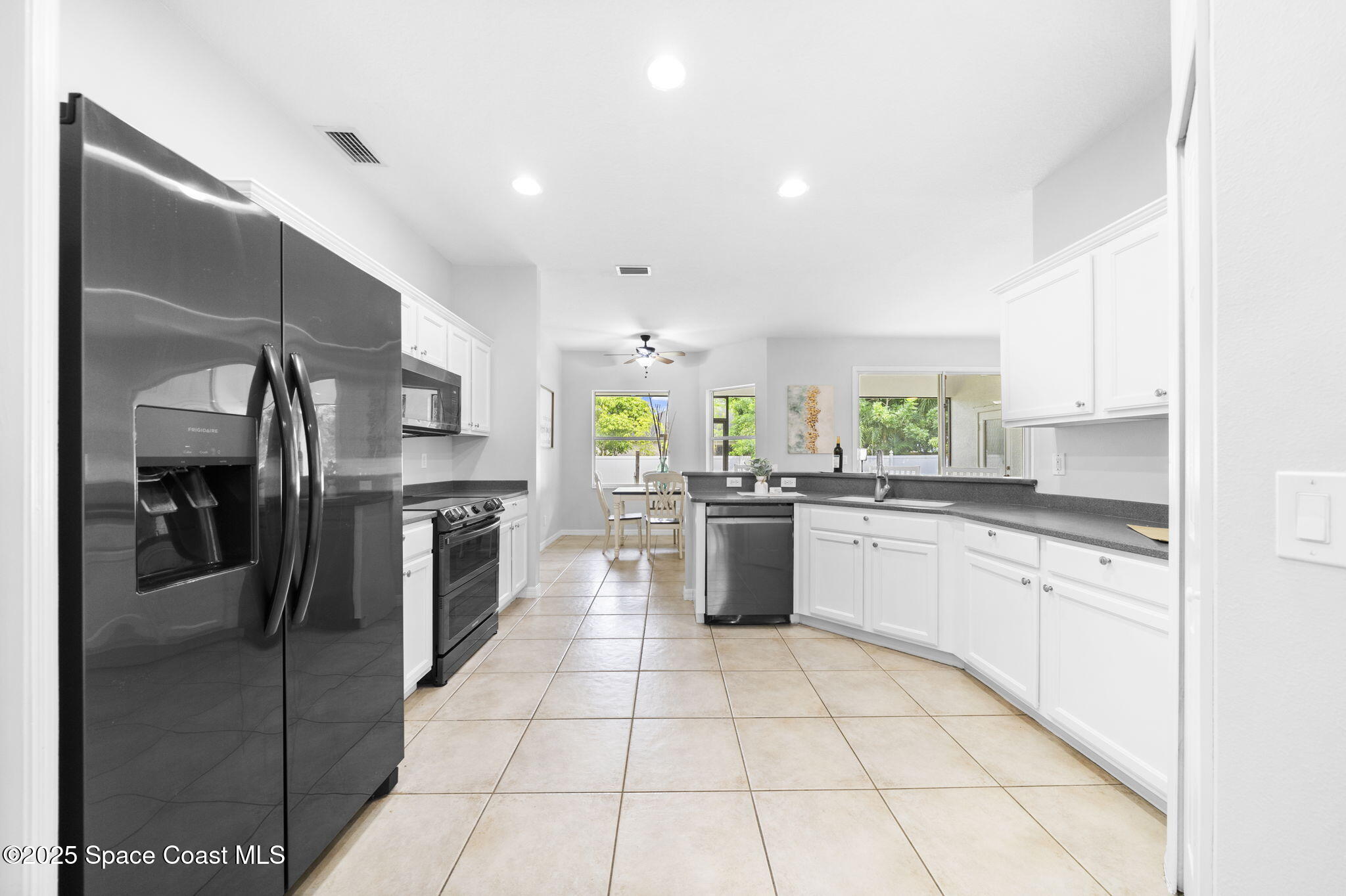 459 Calamondin Avenue NW