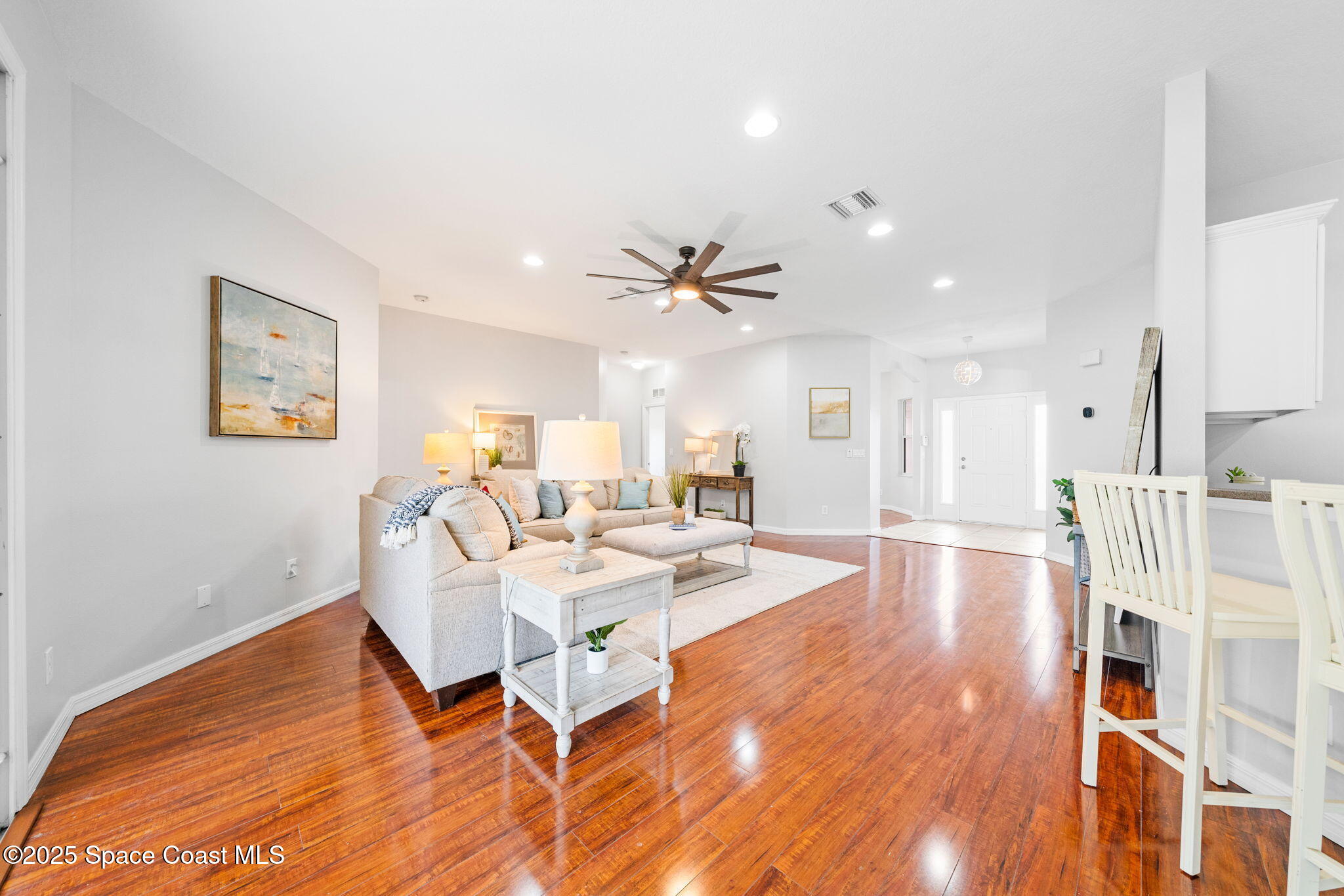 459 Calamondin Avenue NW