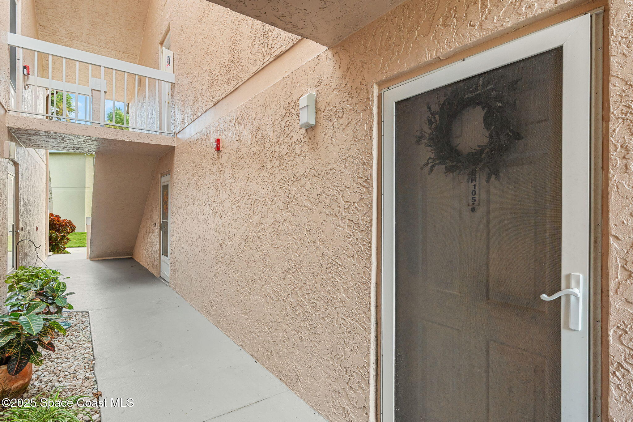 945 Sonesta Avenue NE, 105