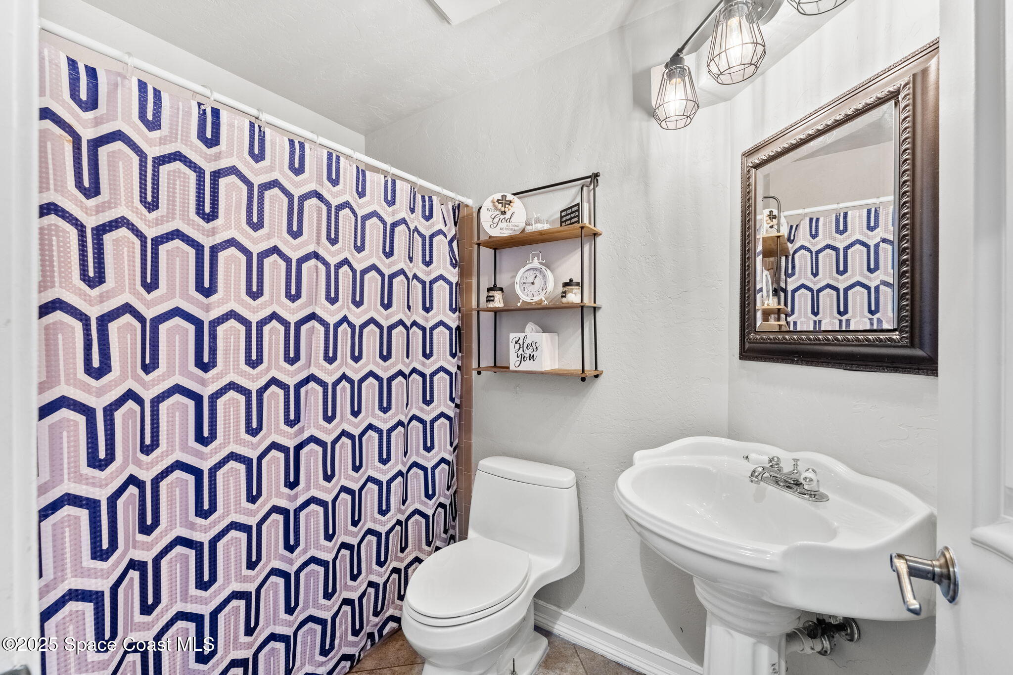 658 Binney Street NE