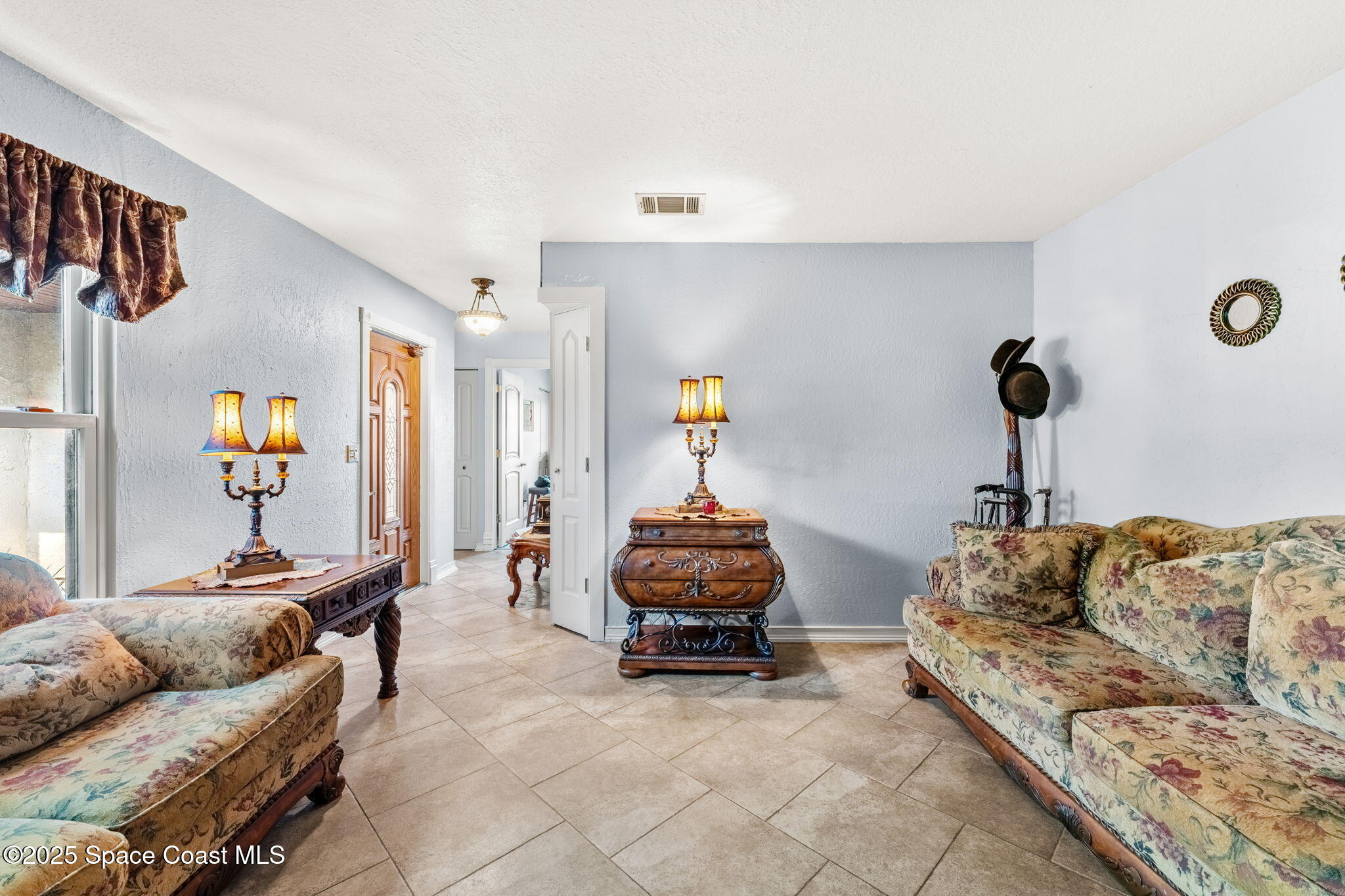 658 Binney Street NE