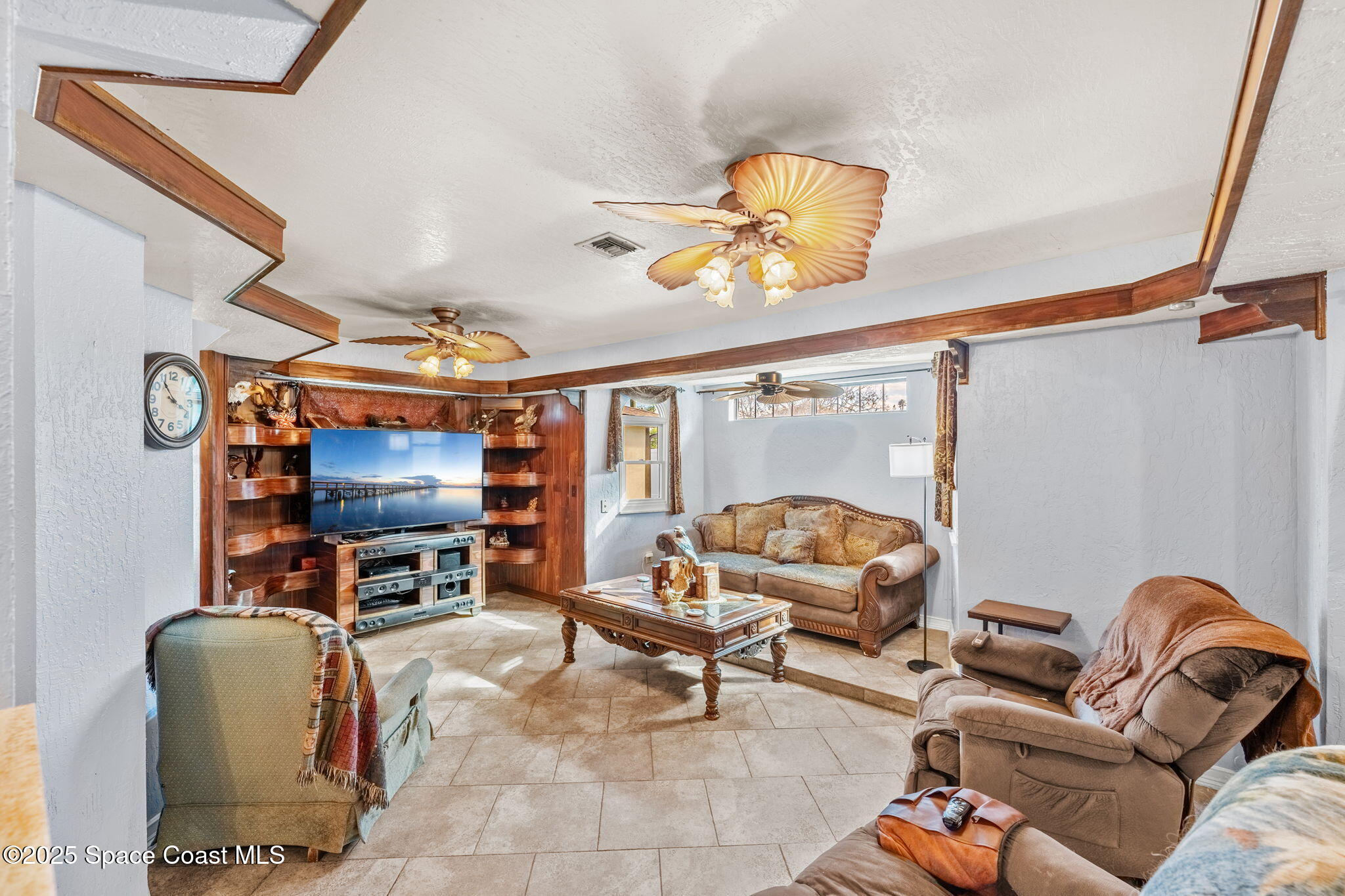 658 Binney Street NE