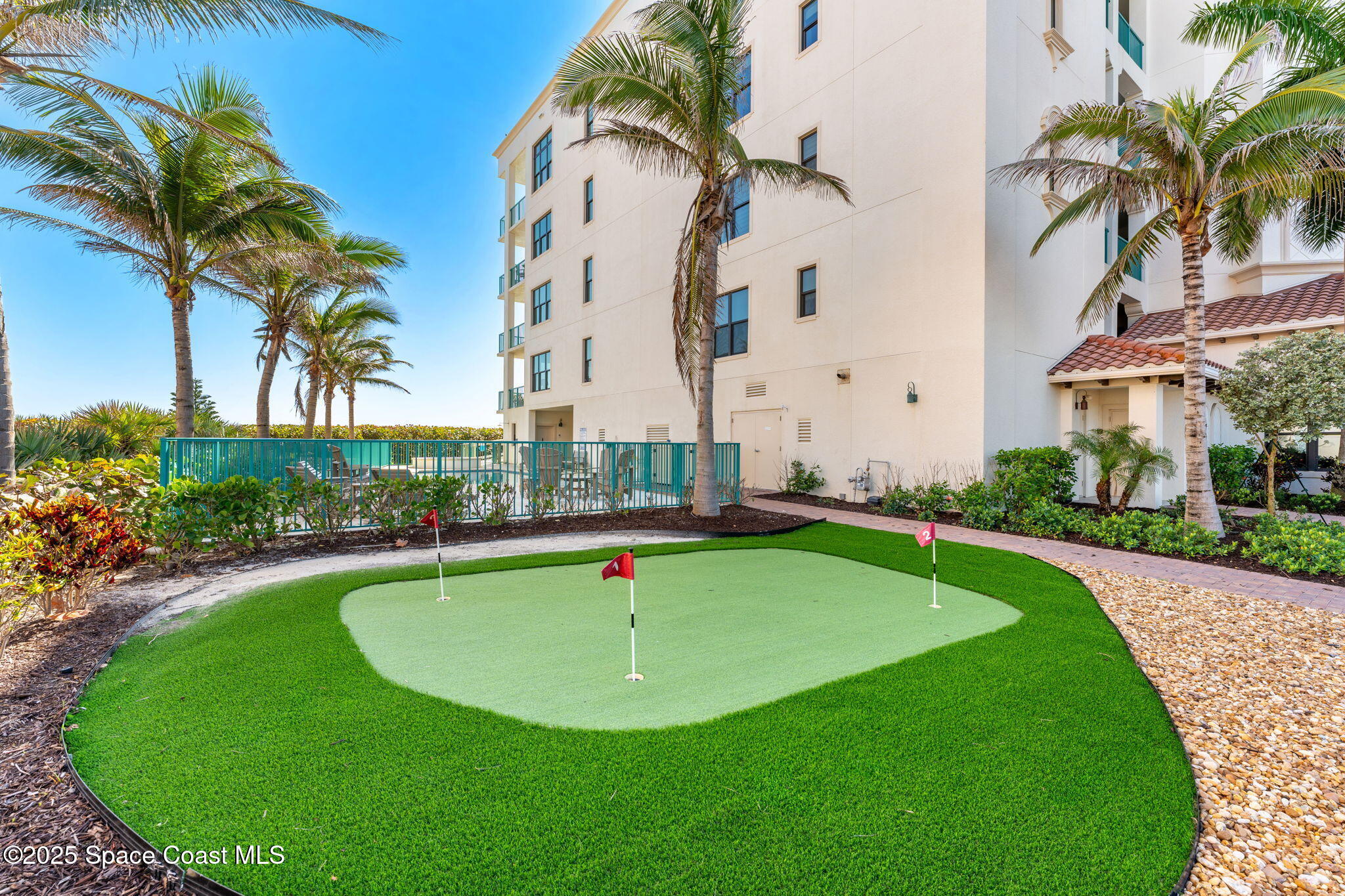 1795 N Highway A1a, 401