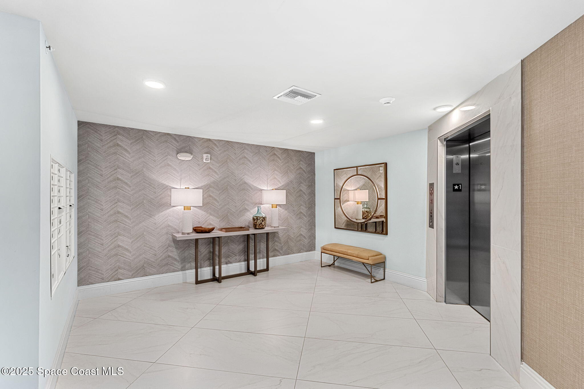 1795 N Highway A1a, 401