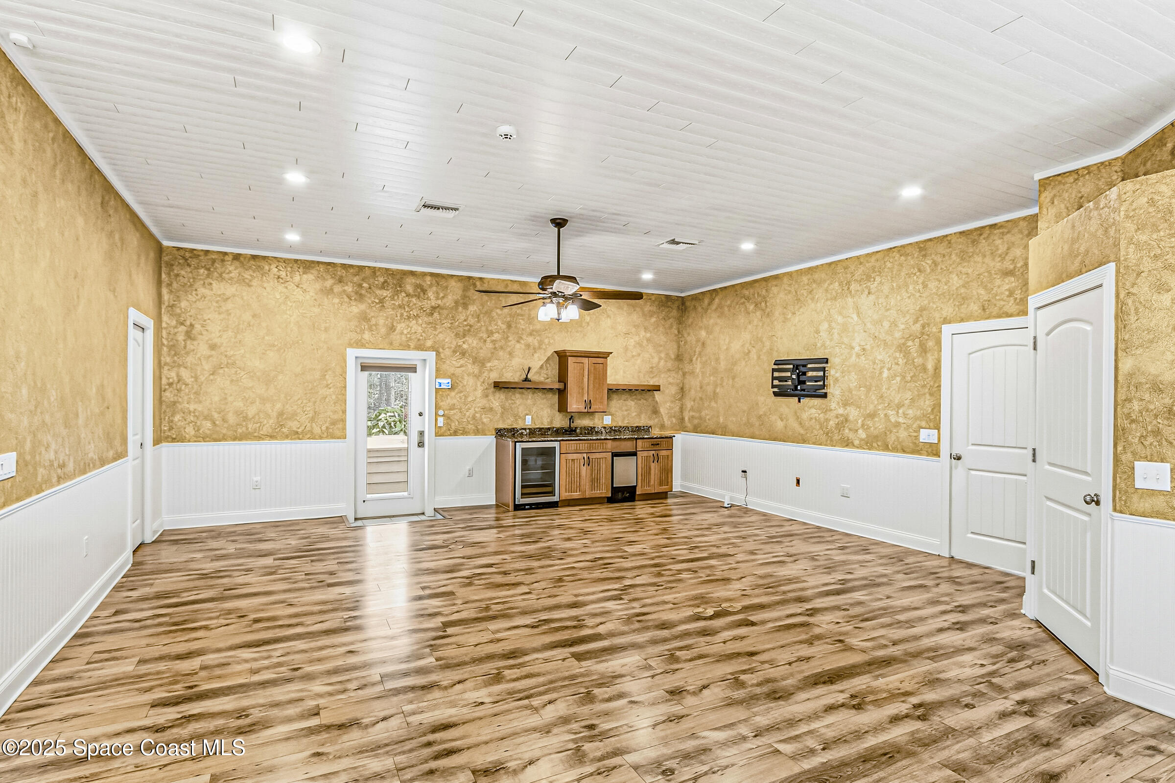 5430 Amy Way