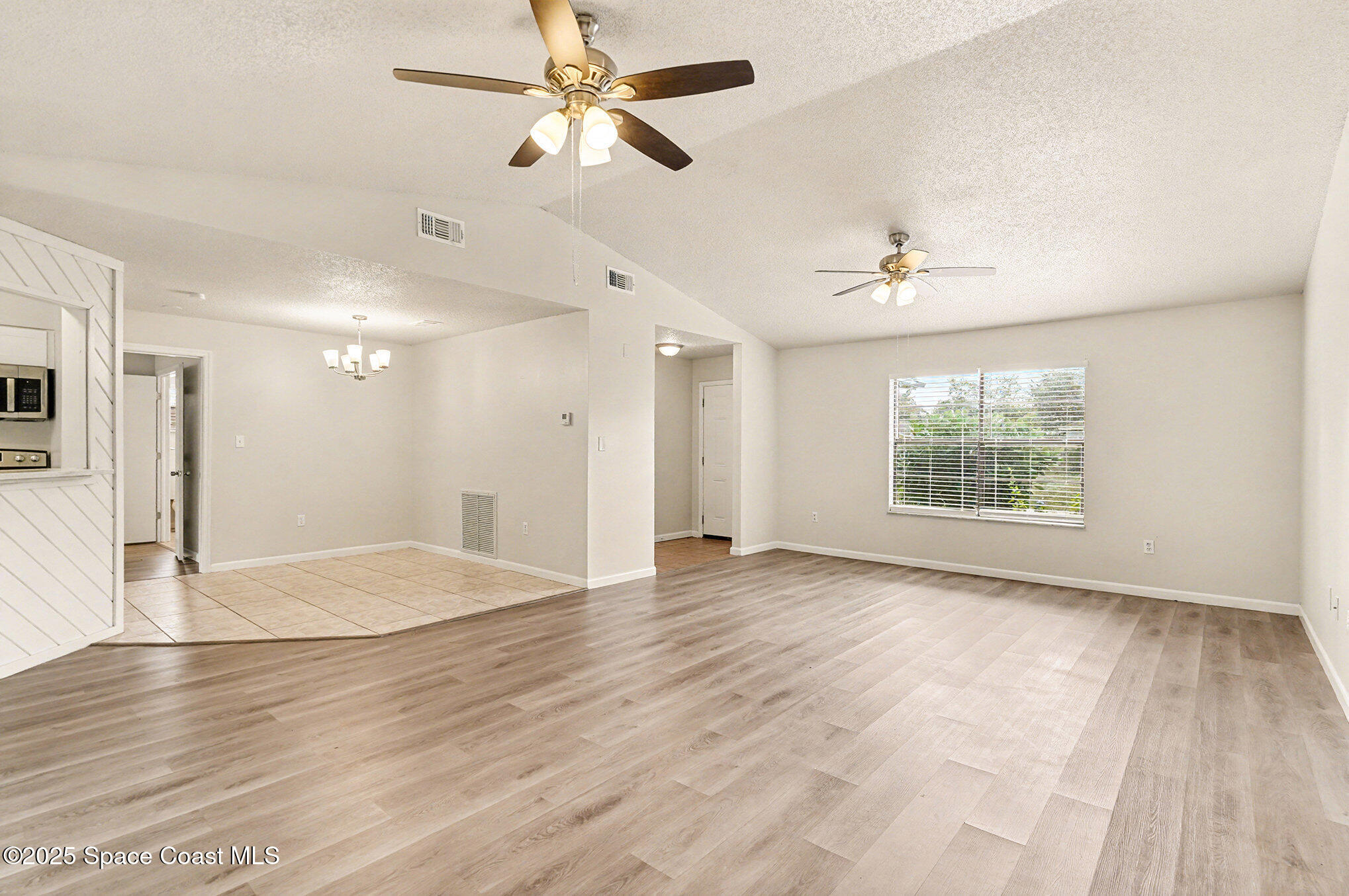 1337 Pakenham Street NW