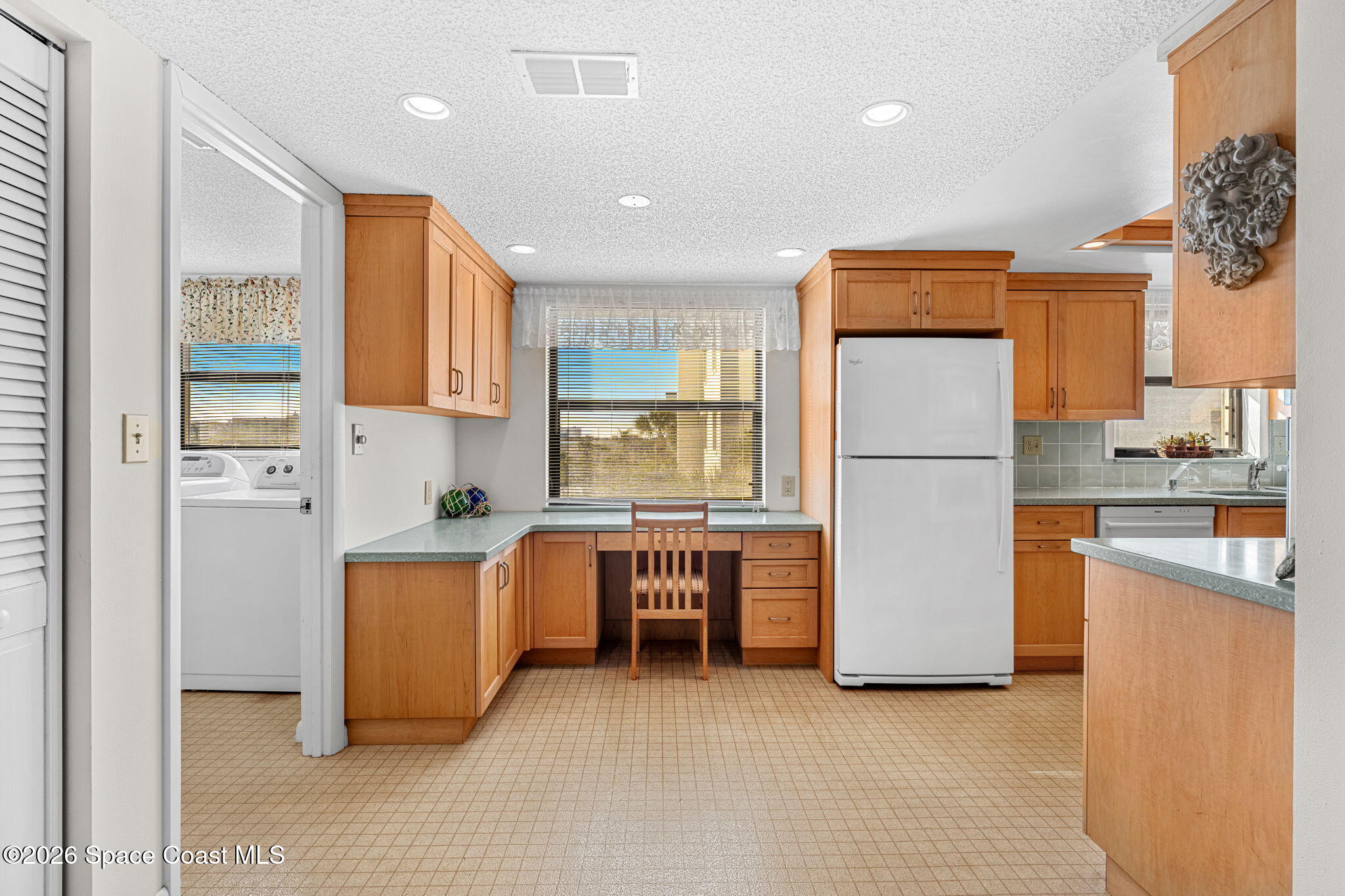 3165 N Atlantic Avenue B401