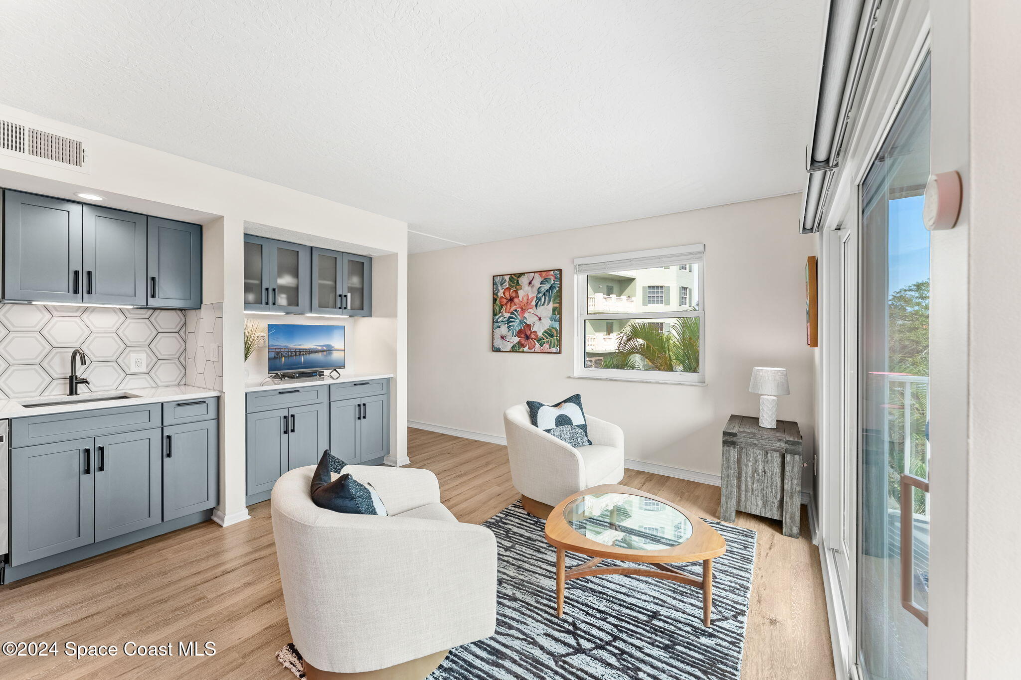 1209 E New Haven Avenue 301