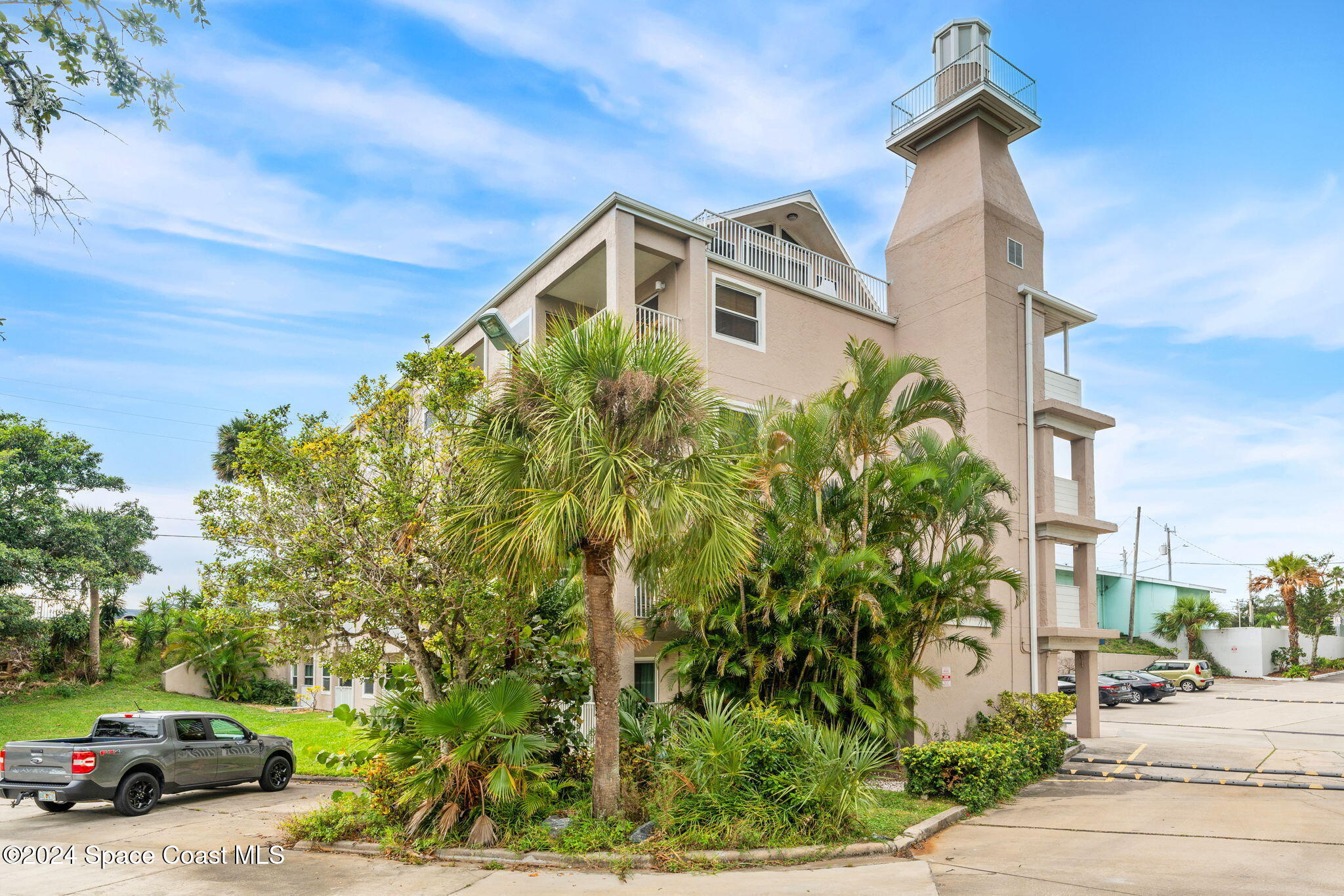 1209 E New Haven Avenue 301