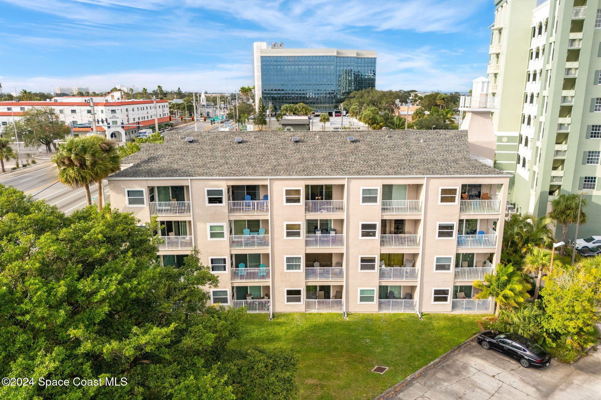 1209 E New Haven Avenue 301