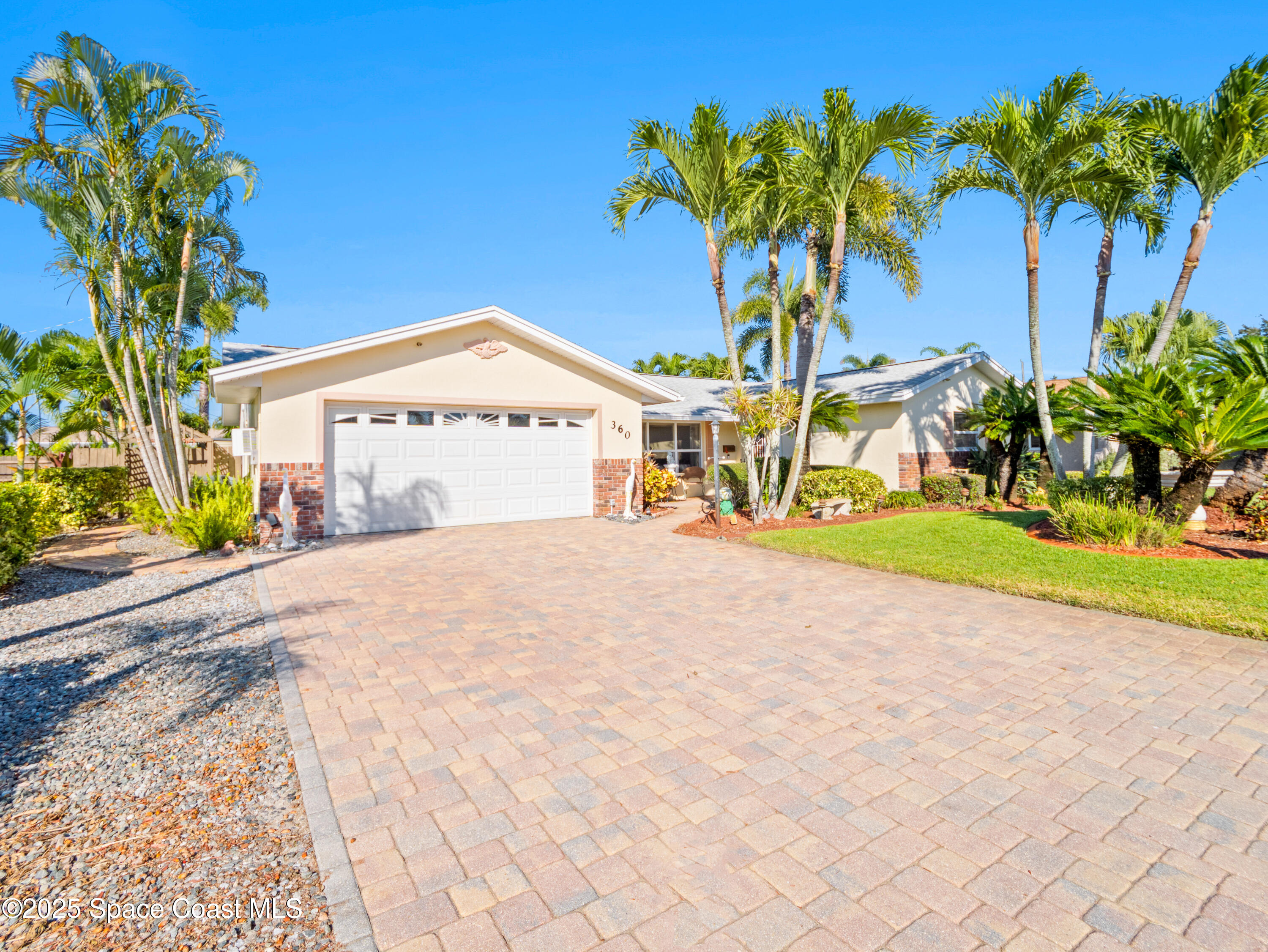 360 Cassia Boulevard
