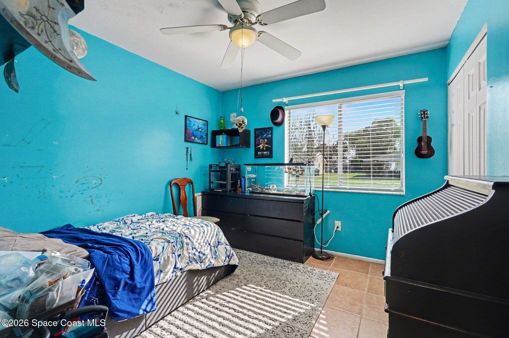 1076 Galty Circle NE