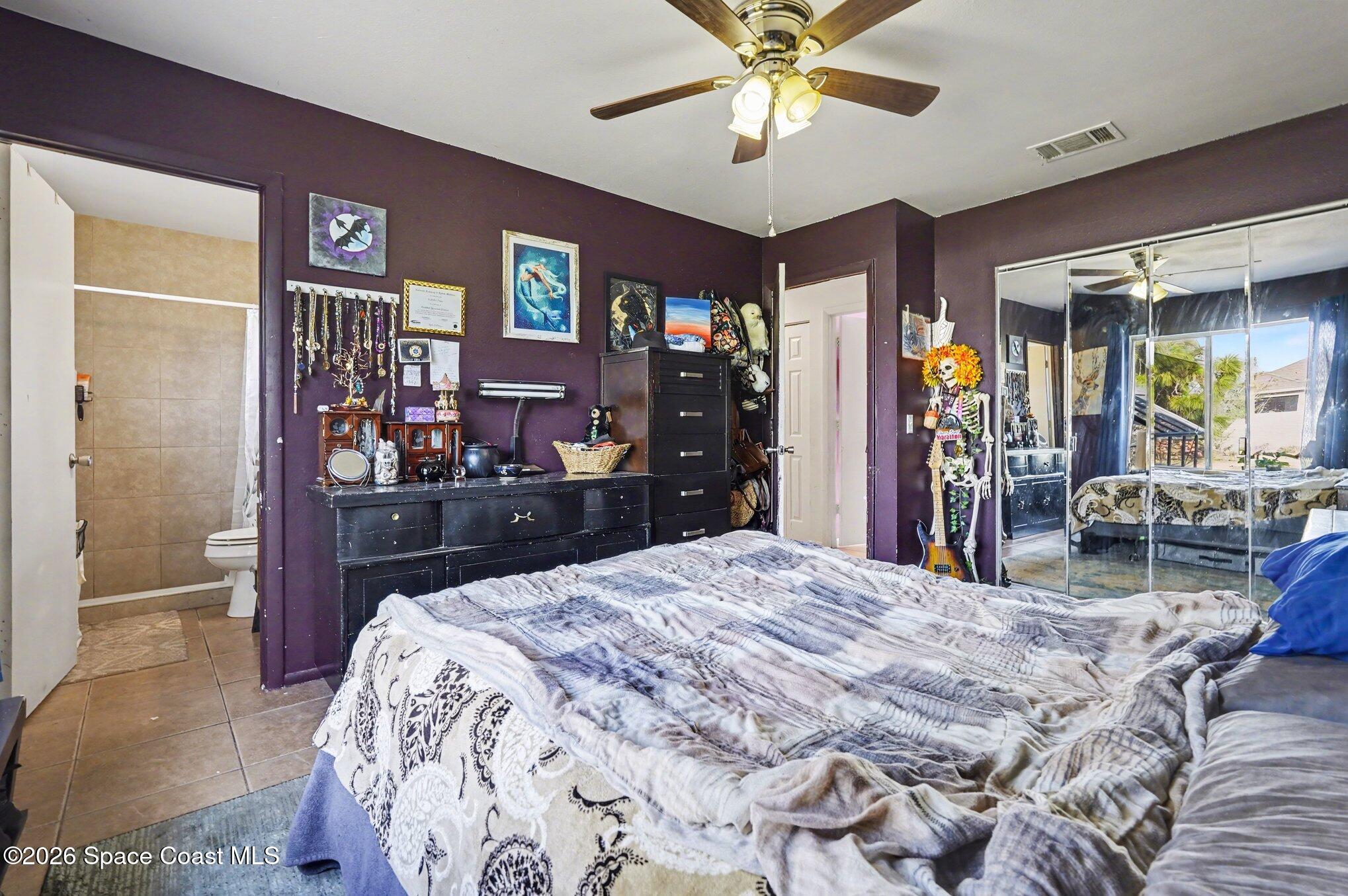 1076 Galty Circle NE