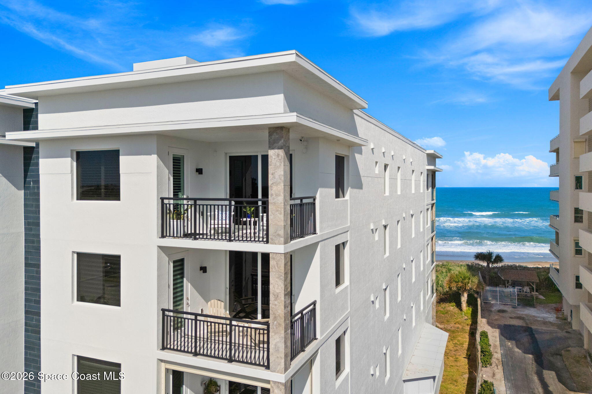 2745 N Highway A1A 501