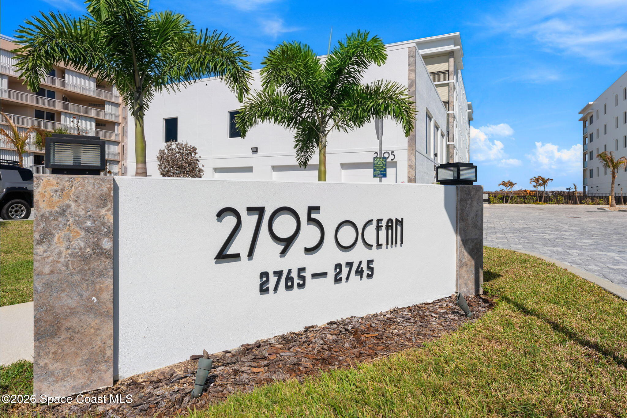 2745 N Highway A1A 501
