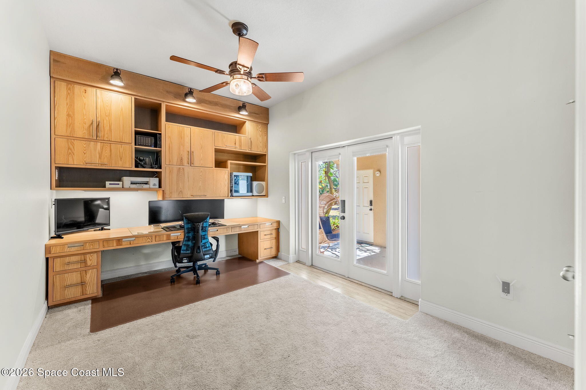 6895 Cottonwood Drive