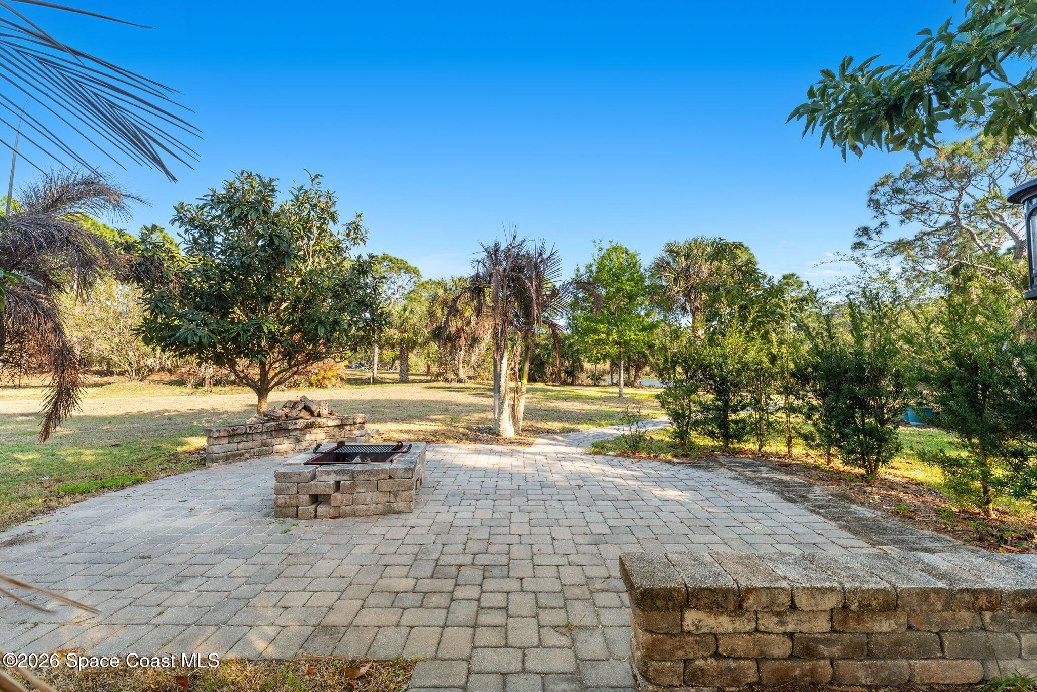 6895 Cottonwood Drive