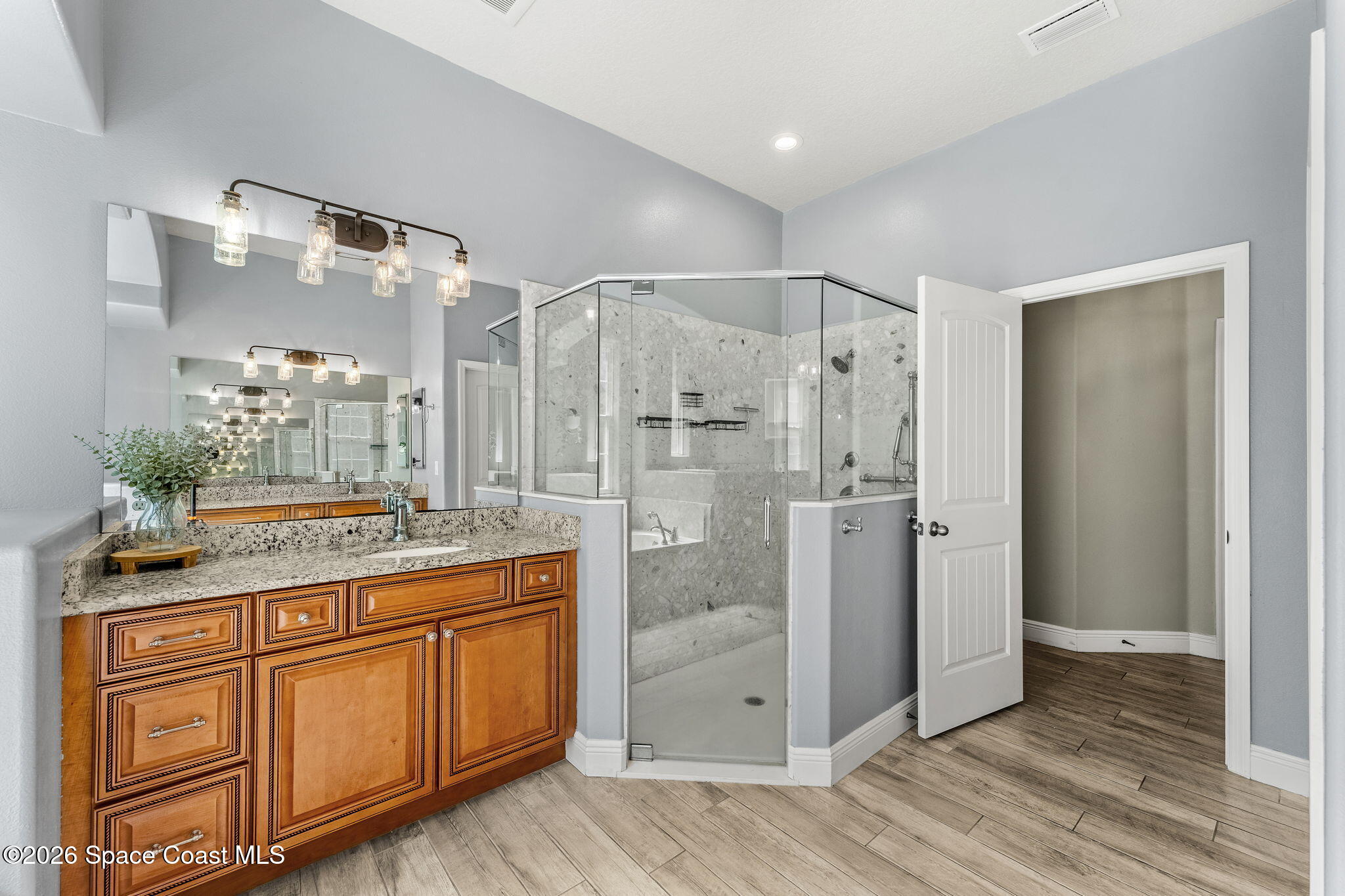 6895 Cottonwood Drive