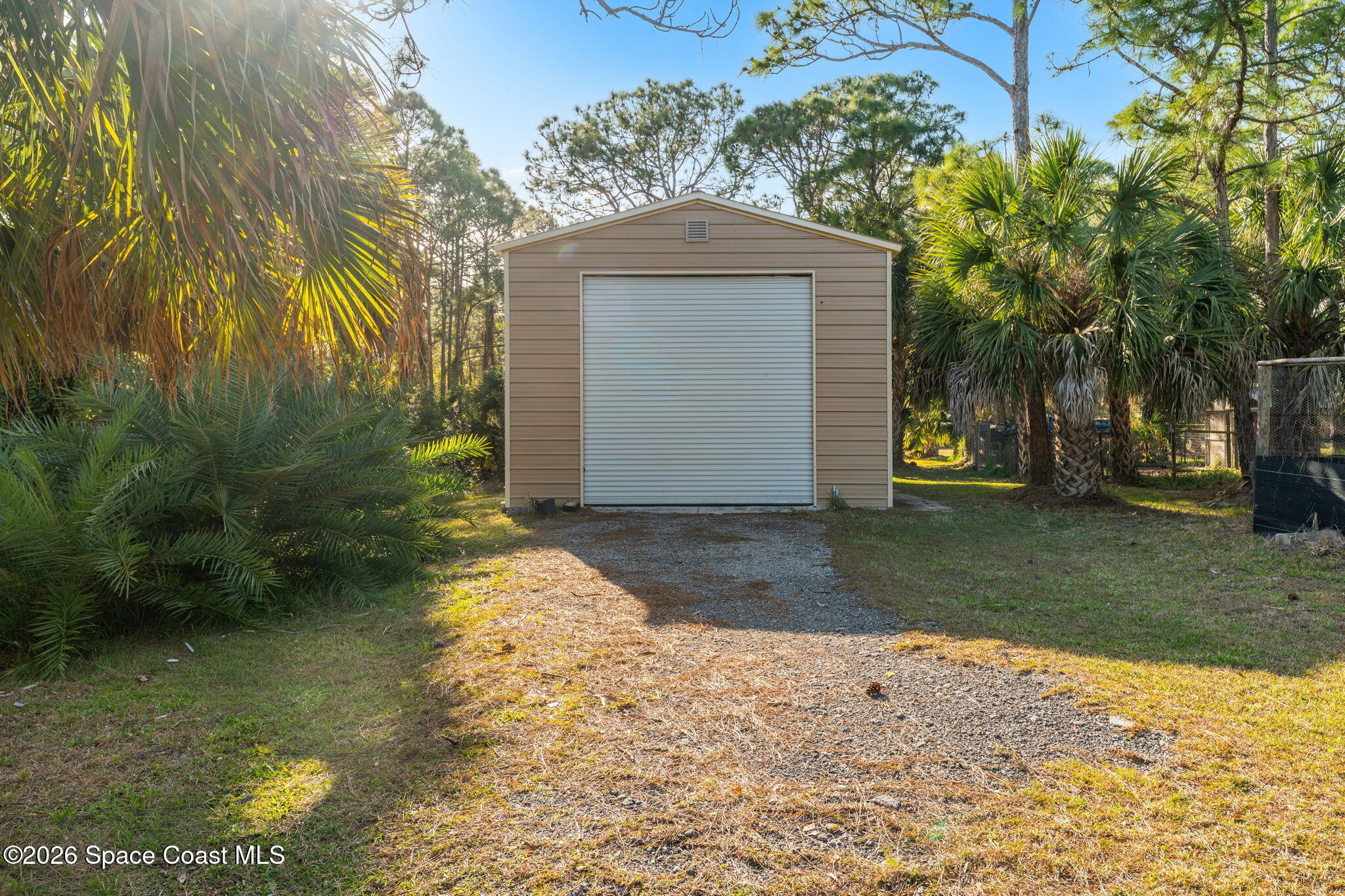 6895 Cottonwood Drive