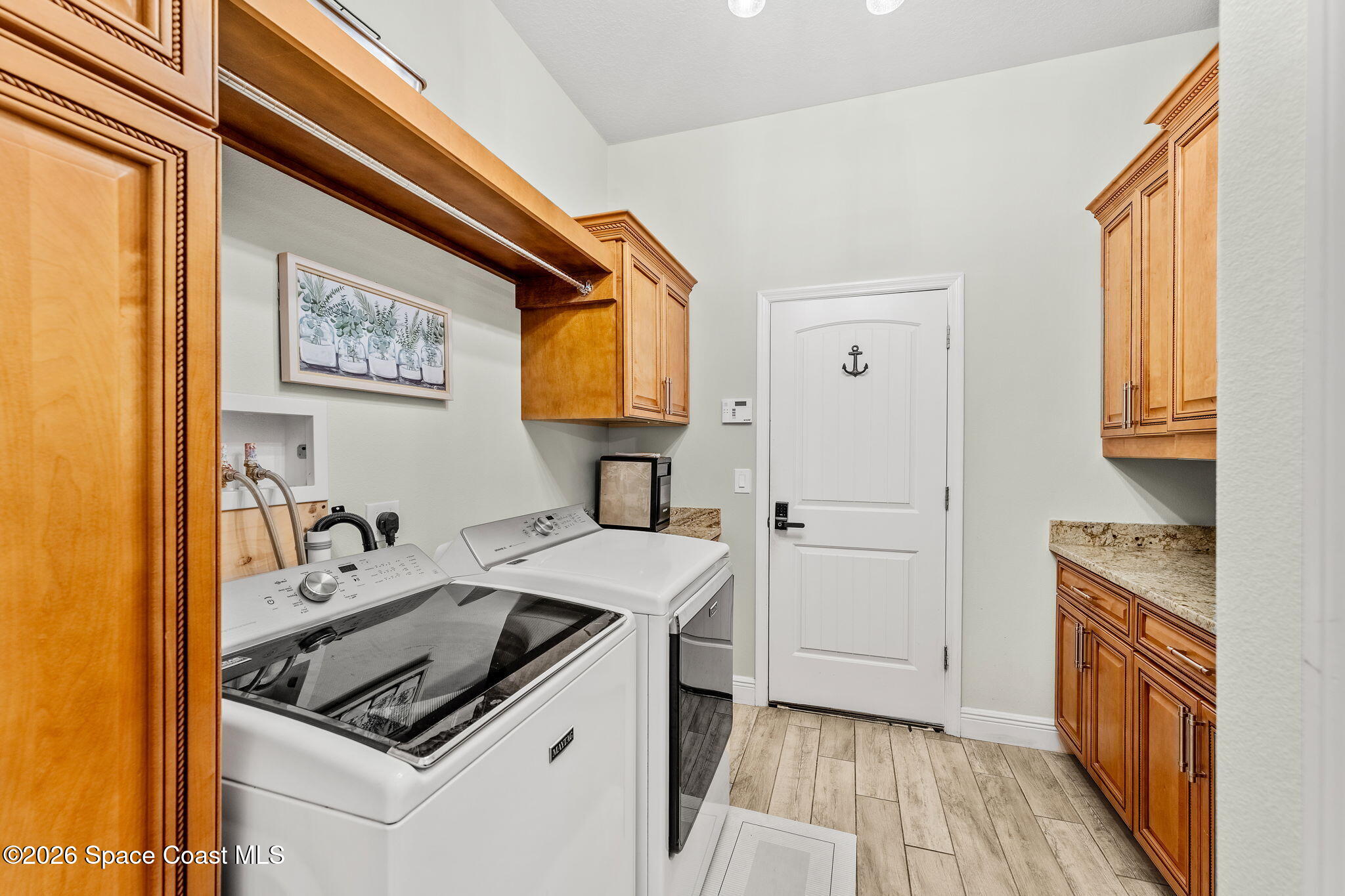 6895 Cottonwood Drive