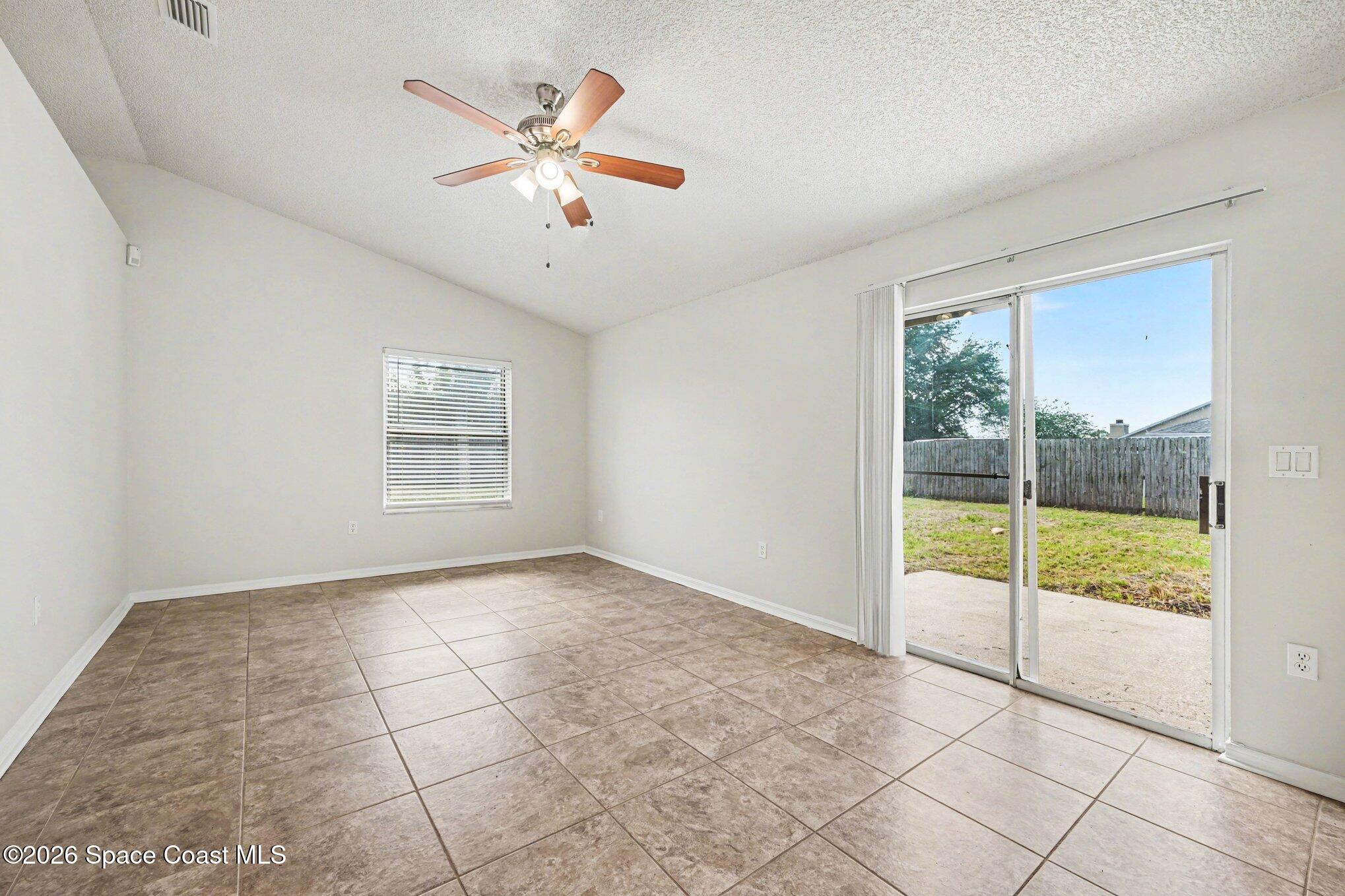 1421 Emerson Drive NE