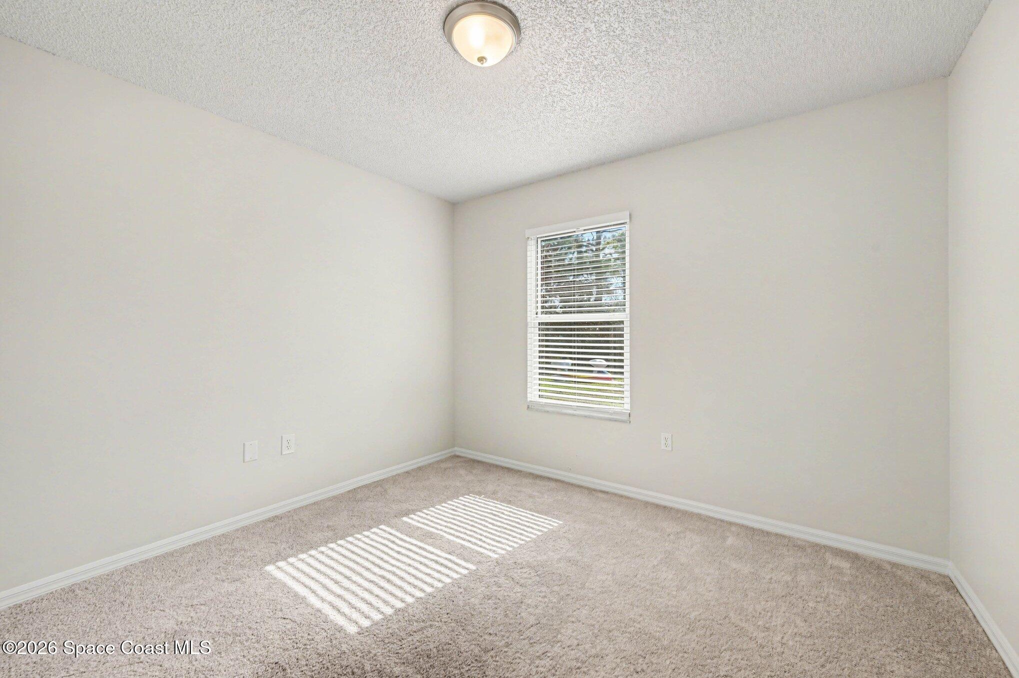 1421 Emerson Drive NE