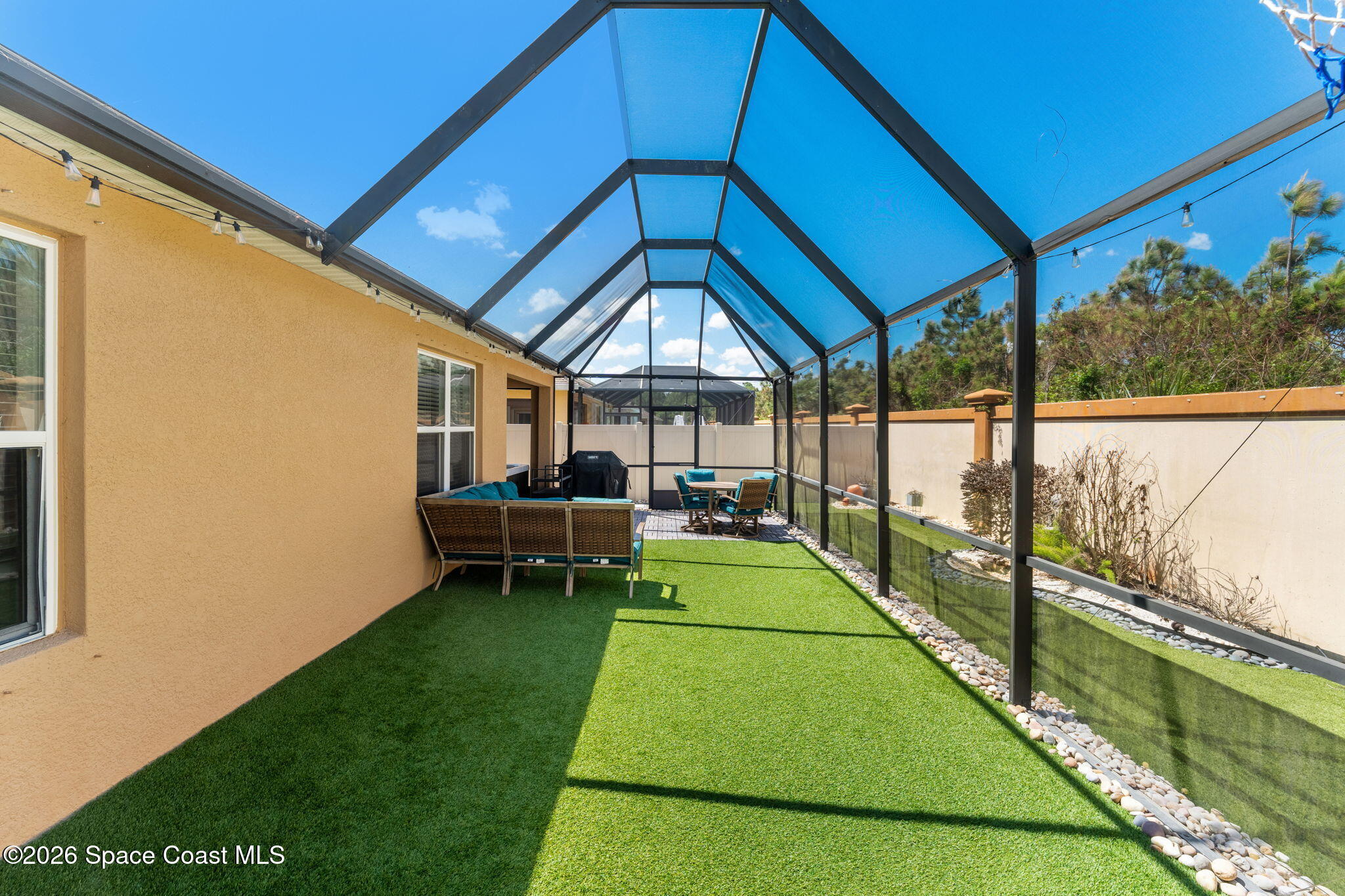 202 Alamere Drive SW