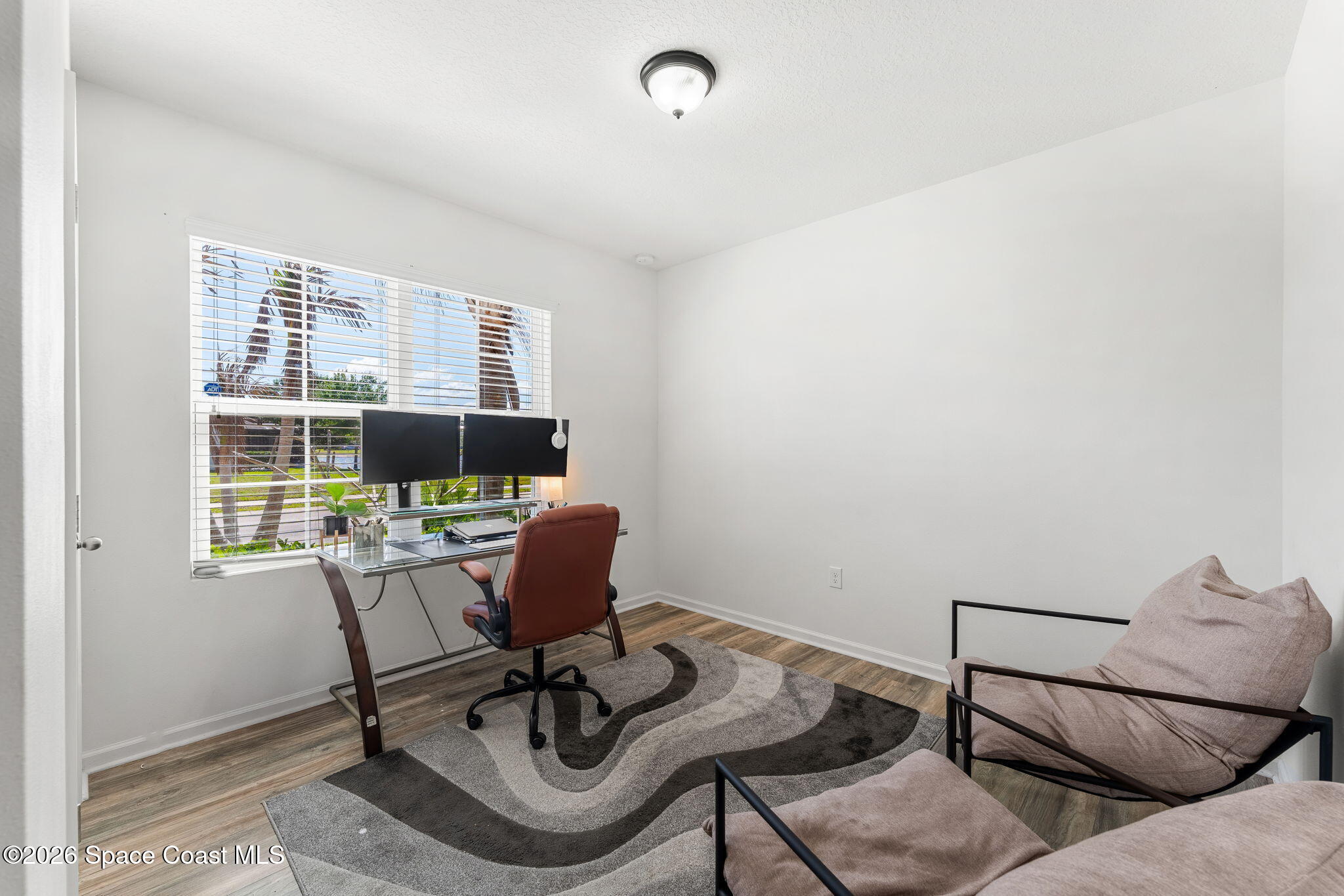 202 Alamere Drive SW