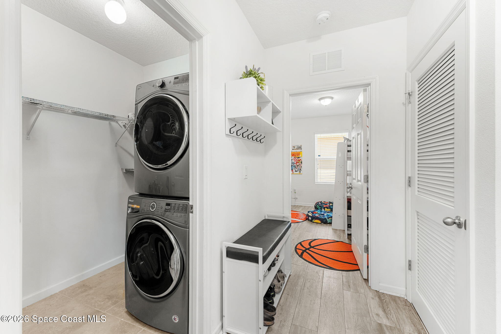 202 Alamere Drive SW