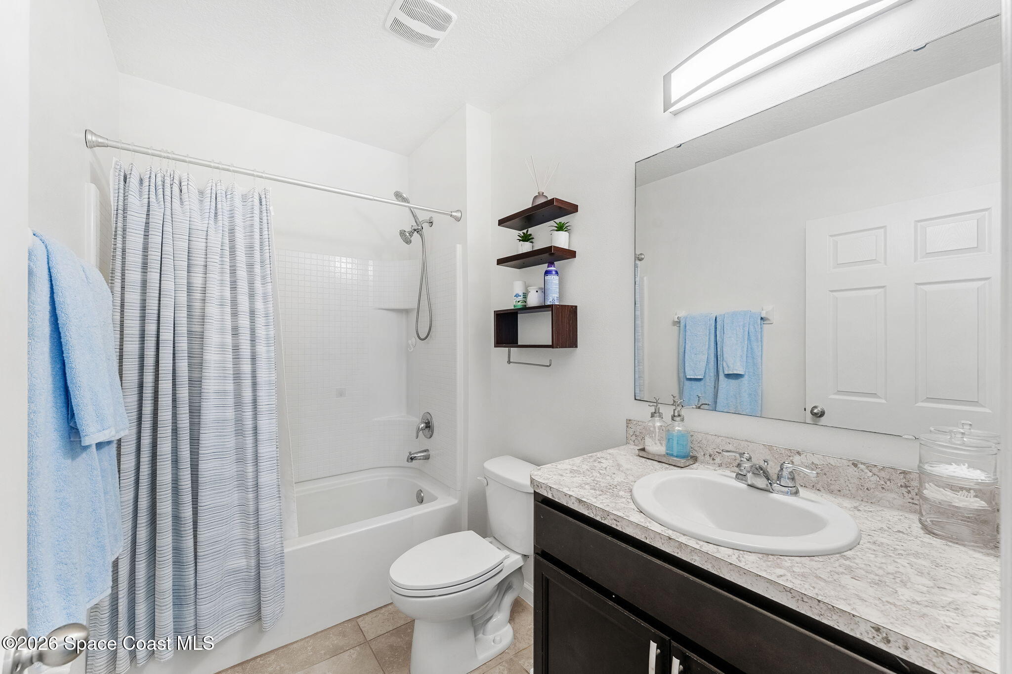 202 Alamere Drive SW