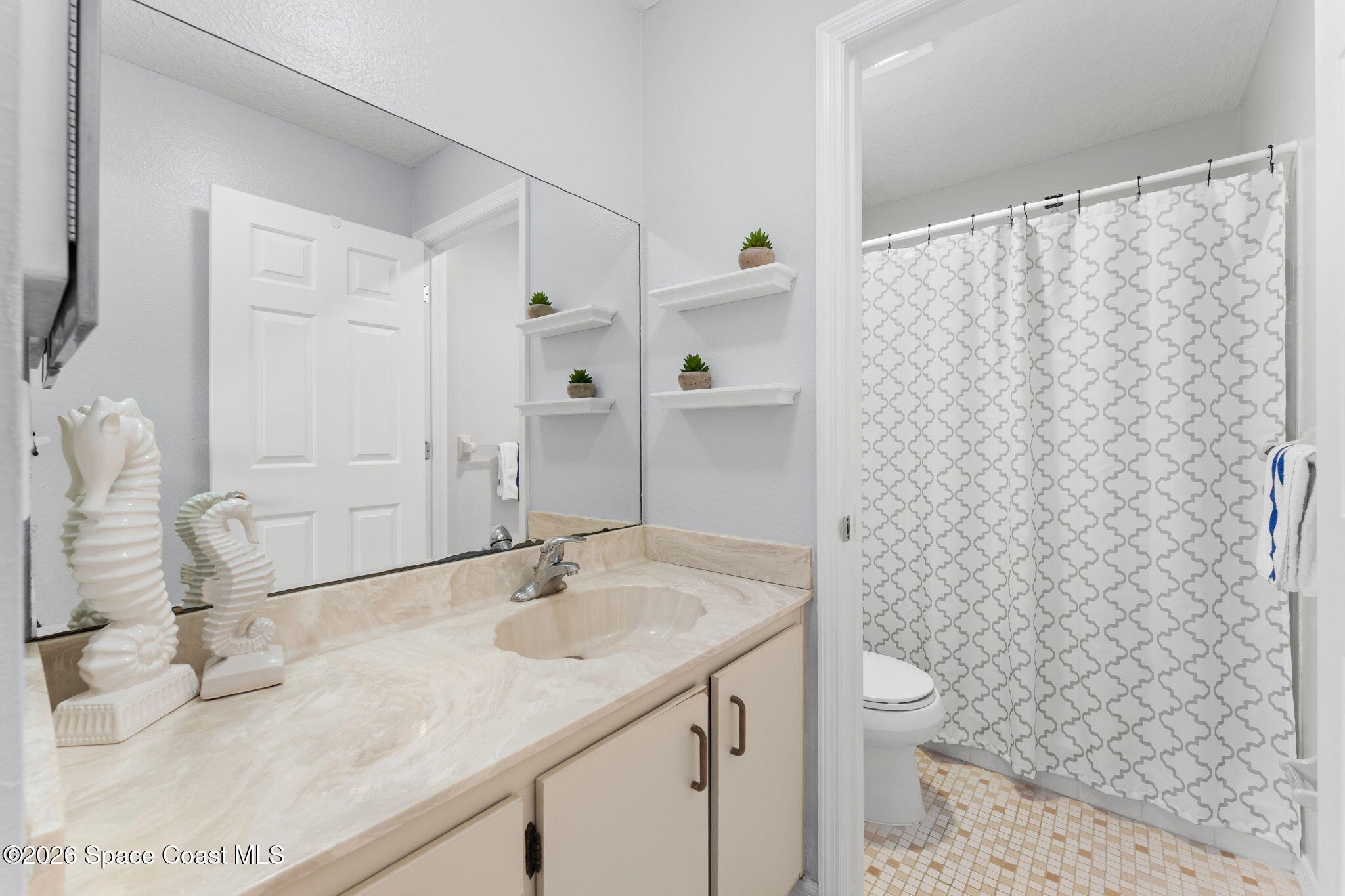 1950 Quail Ridge Court 1001