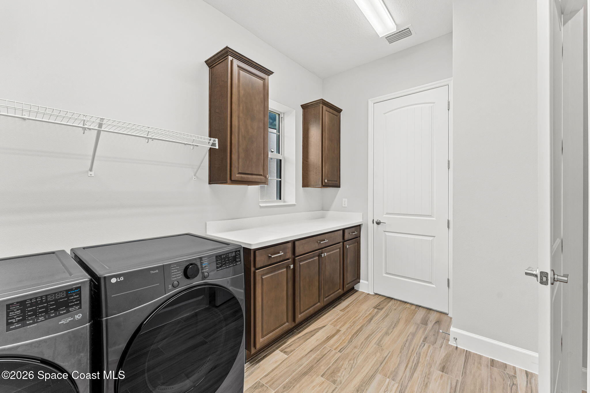 2527 Kamin Drive