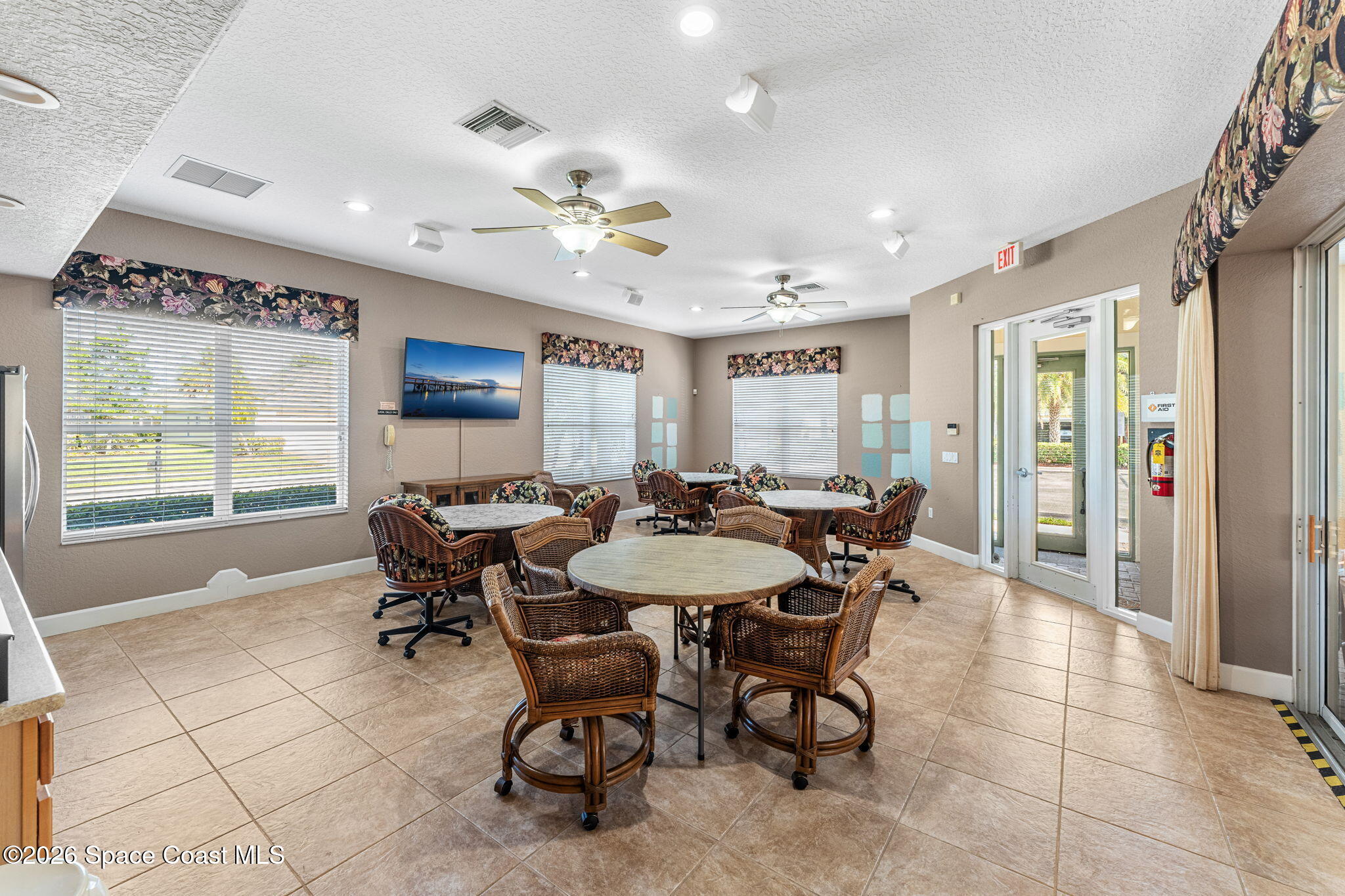 1070 Indian Oaks Drive