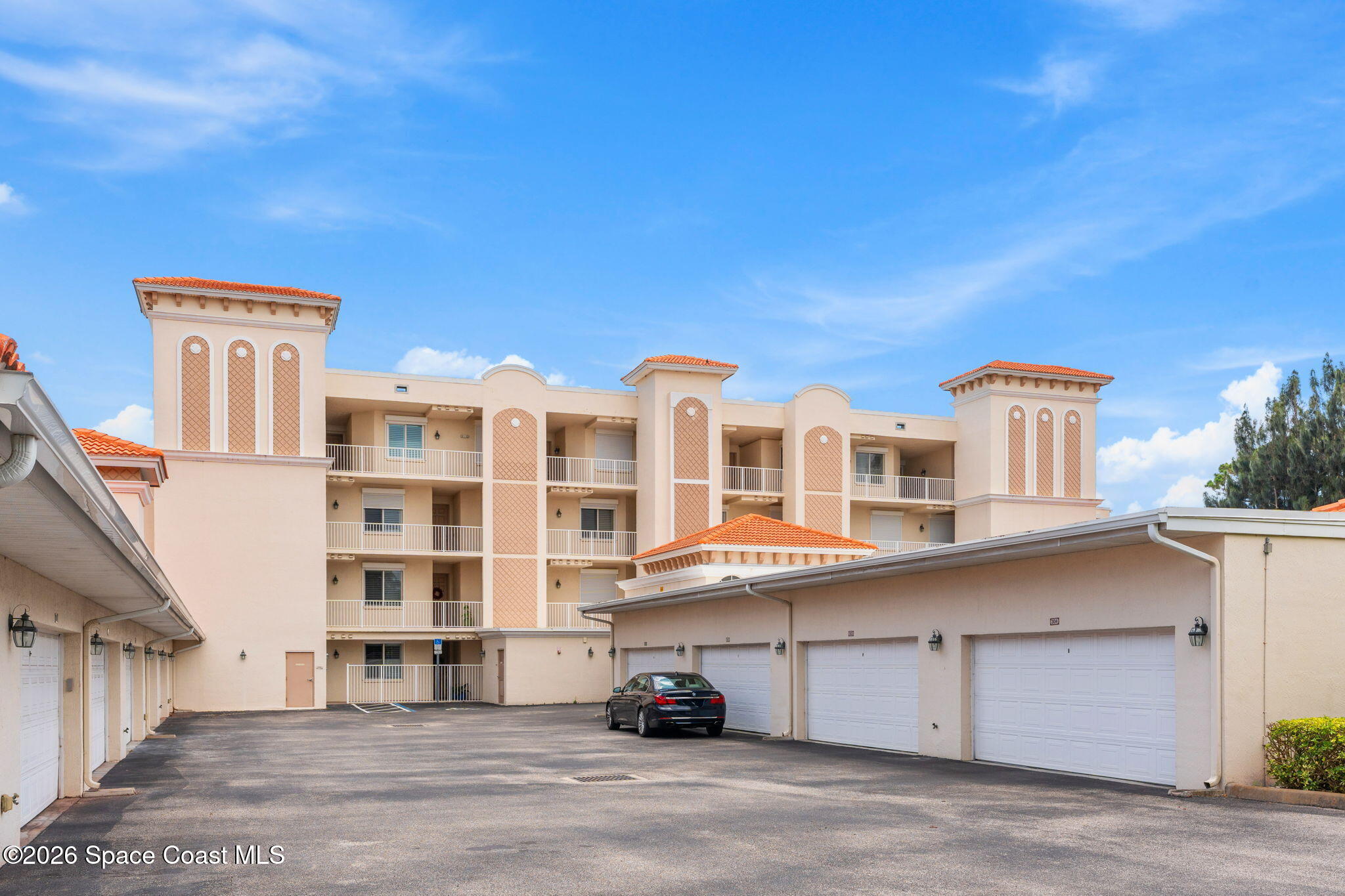 4007 N Harbor City Boulevard 205