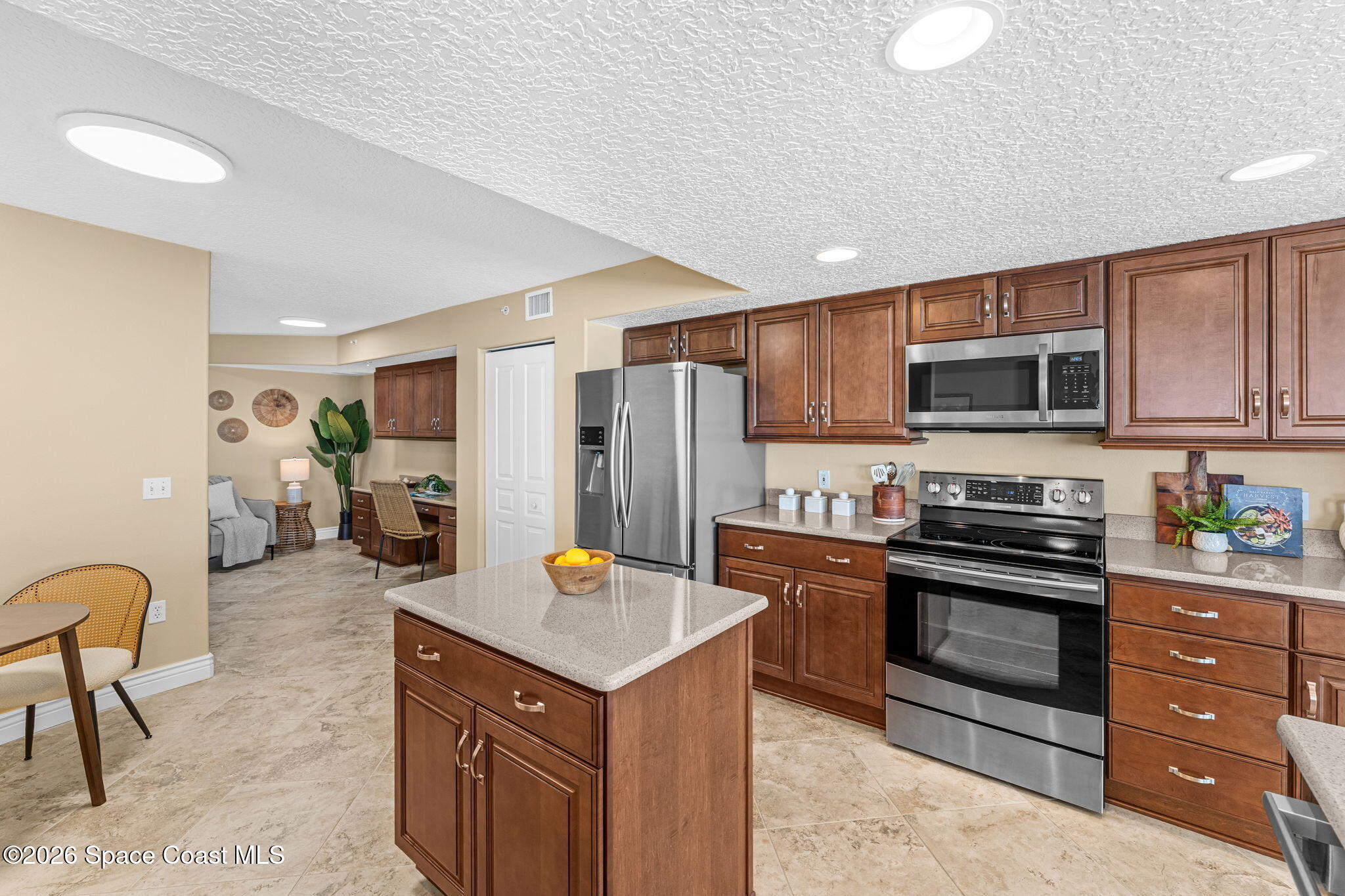 735 N Highway A1a 505