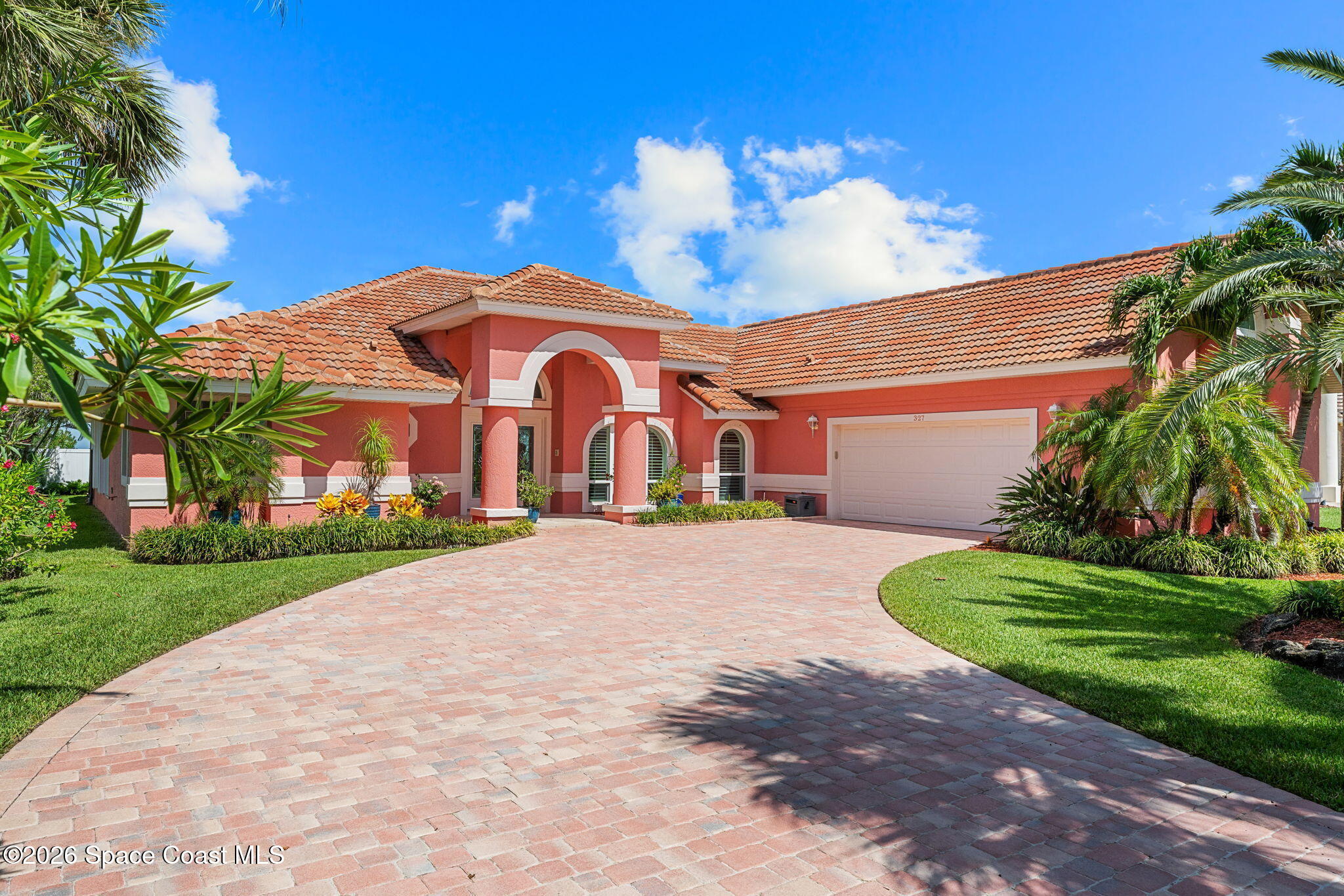 327 Island Drive