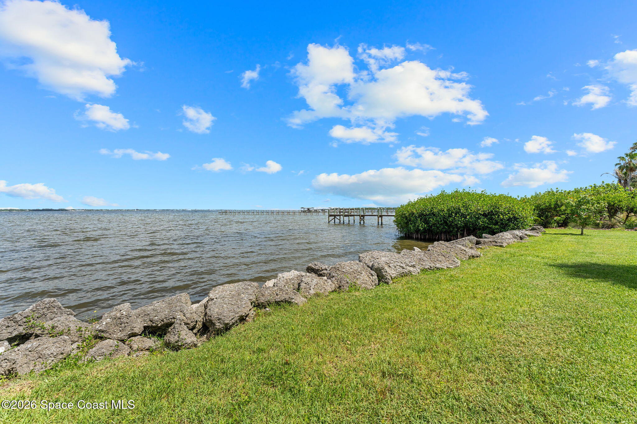 327 Island Drive
