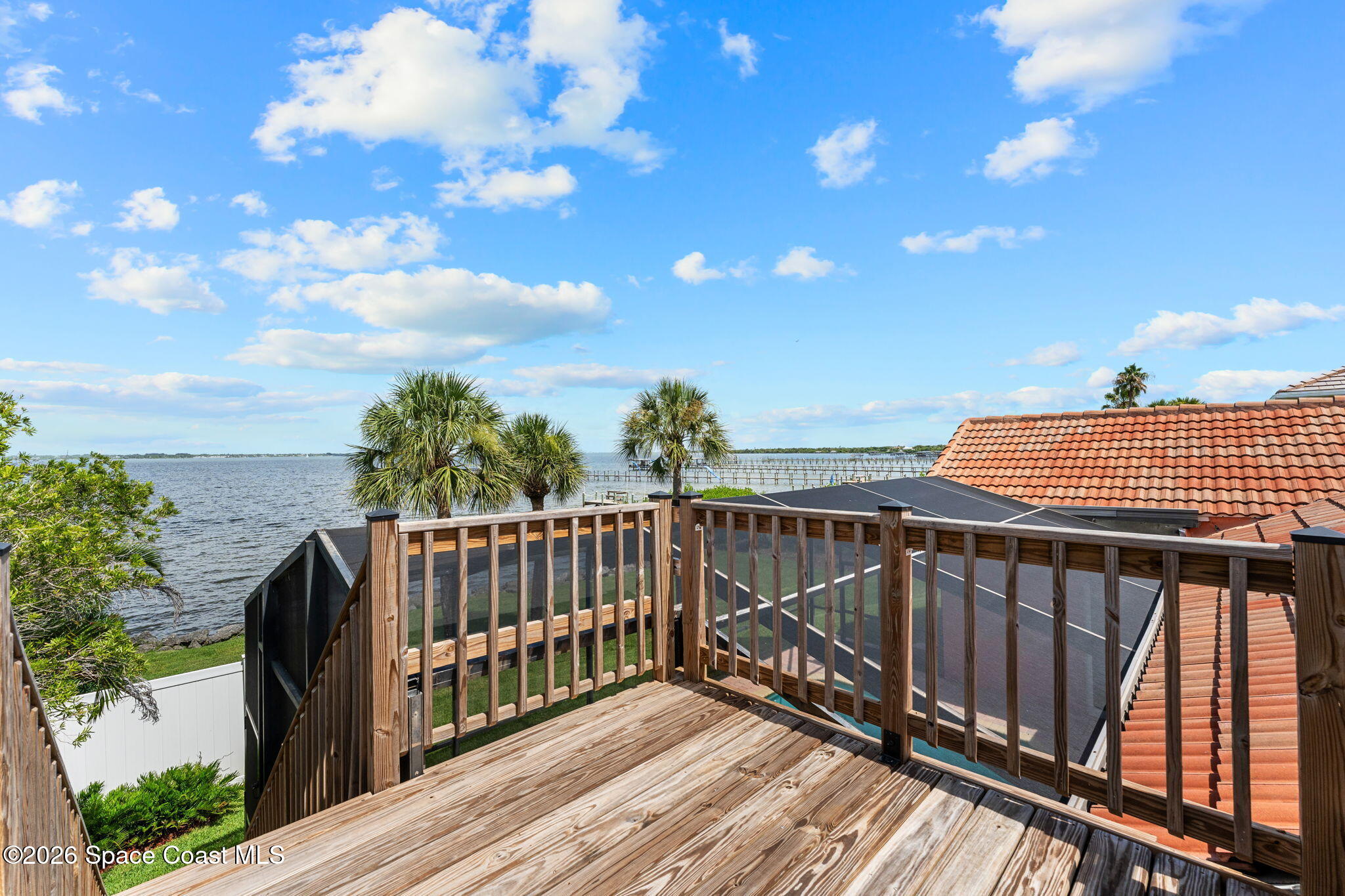 327 Island Drive