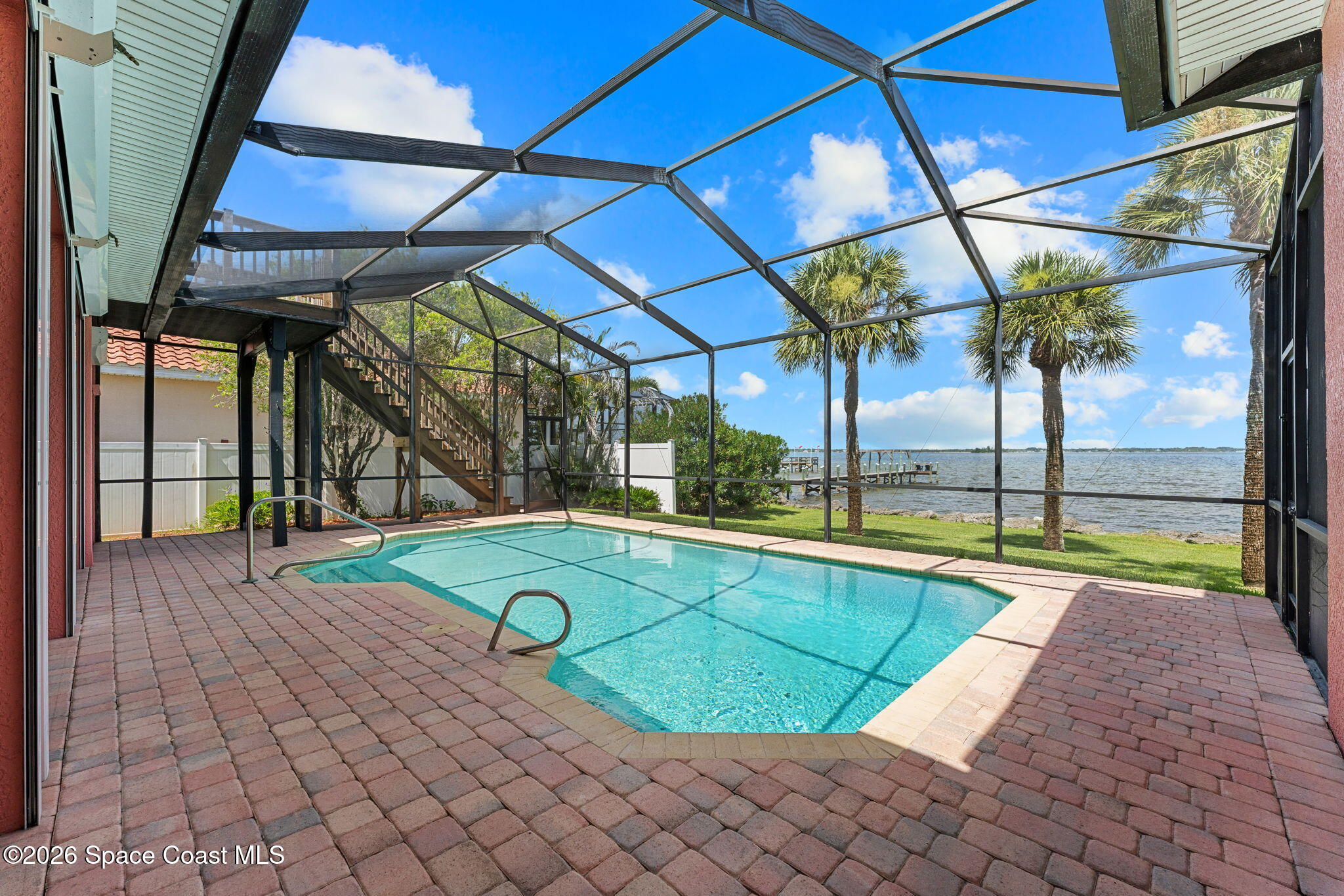 327 Island Drive