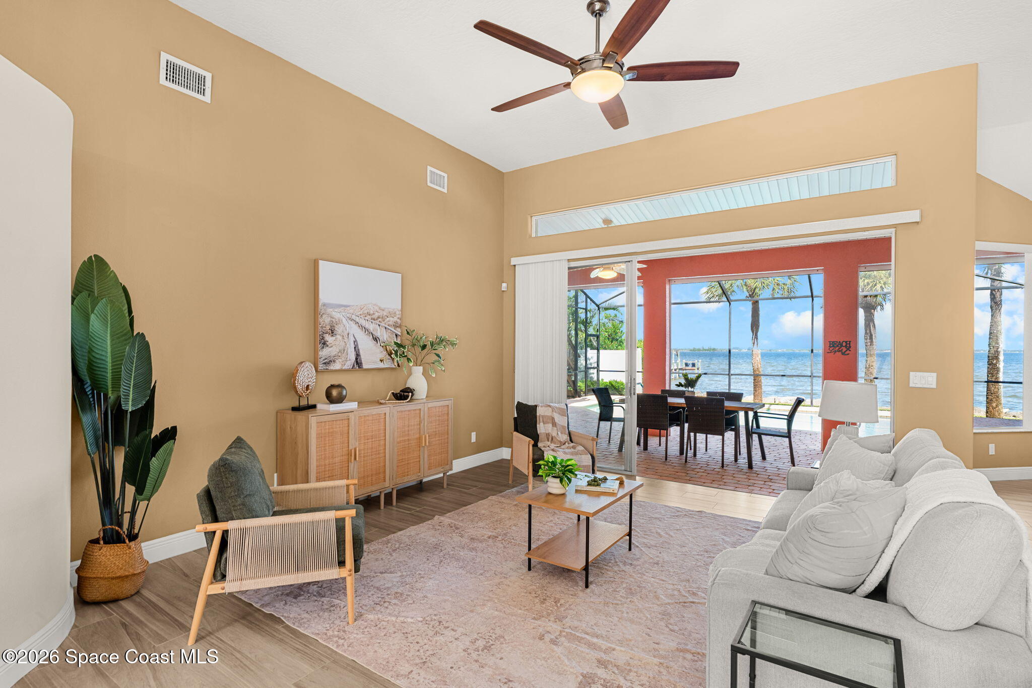327 Island Drive
