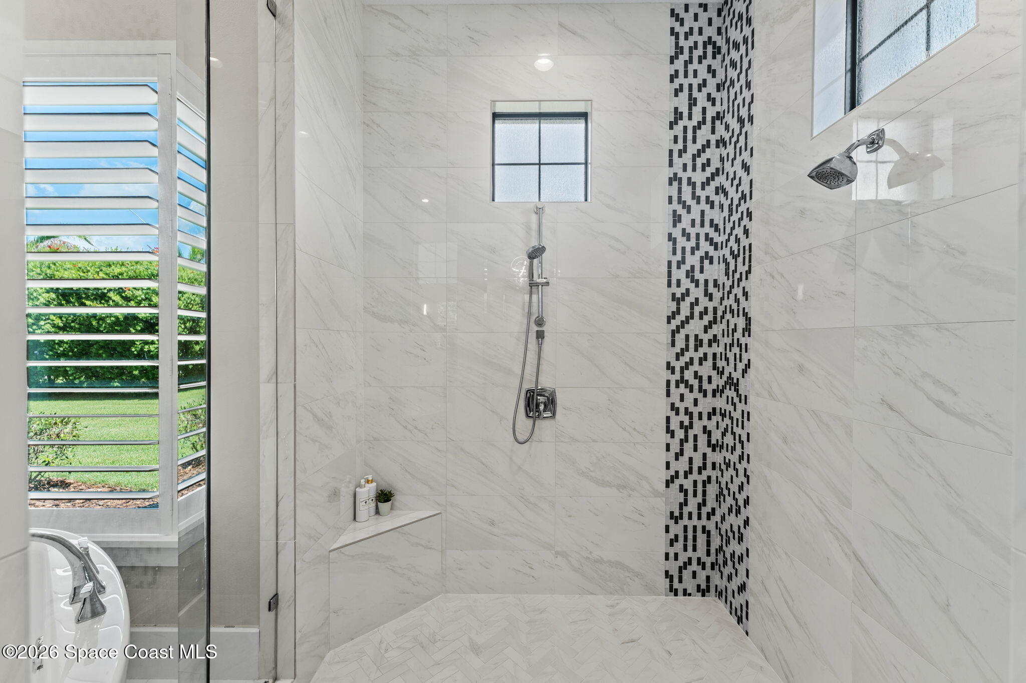 4686 Tea Tree Court