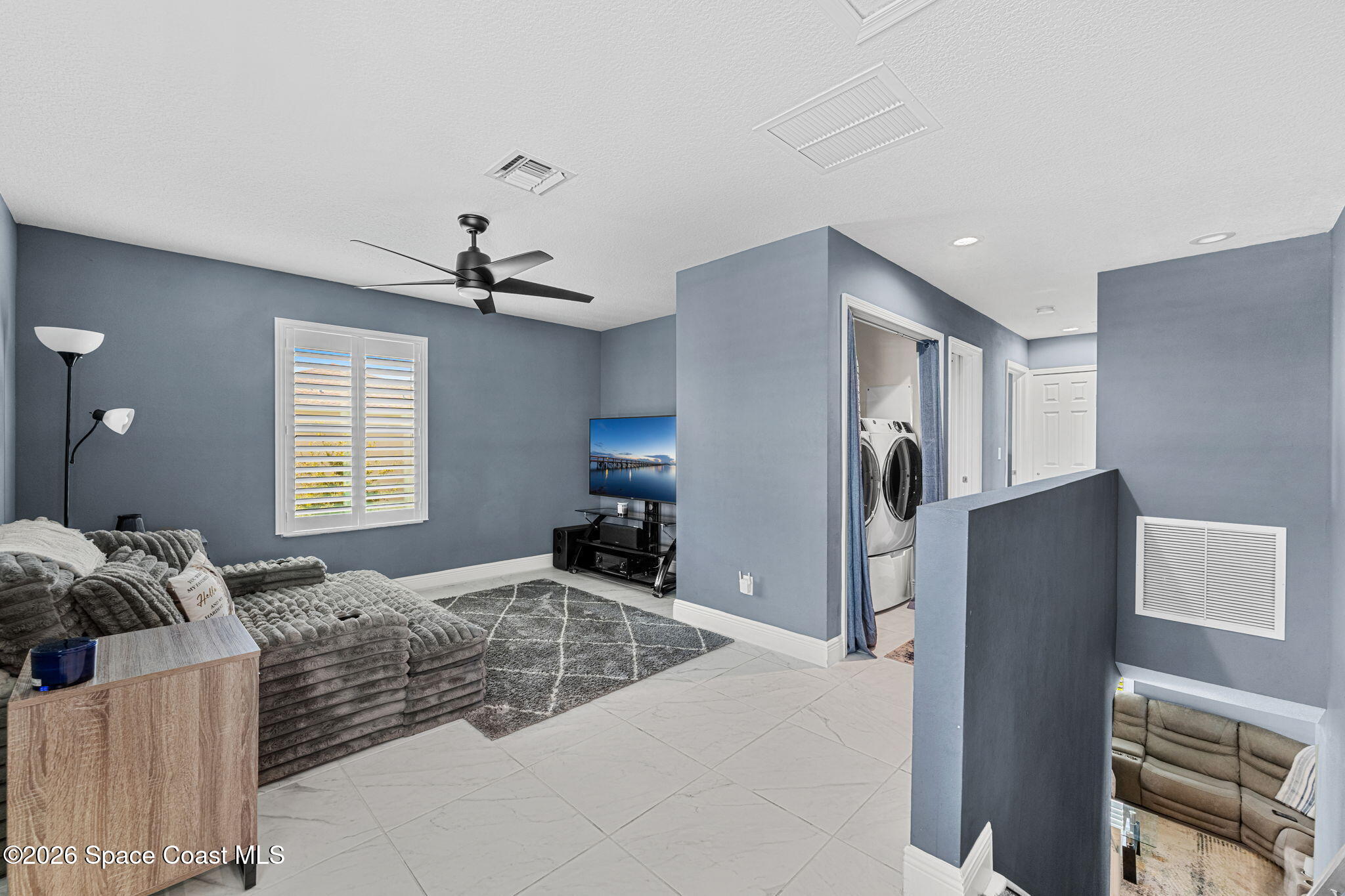 313 Palm Breezes Drive